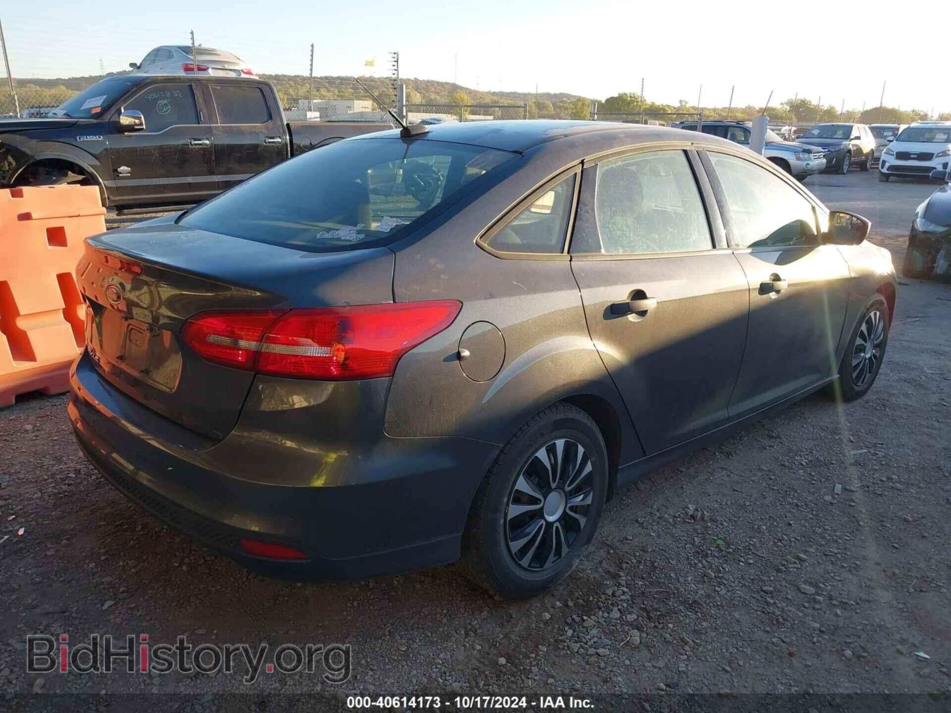2017 FORD FOCUS - VIN: 1FADP3E27HL214296 - Фото 4