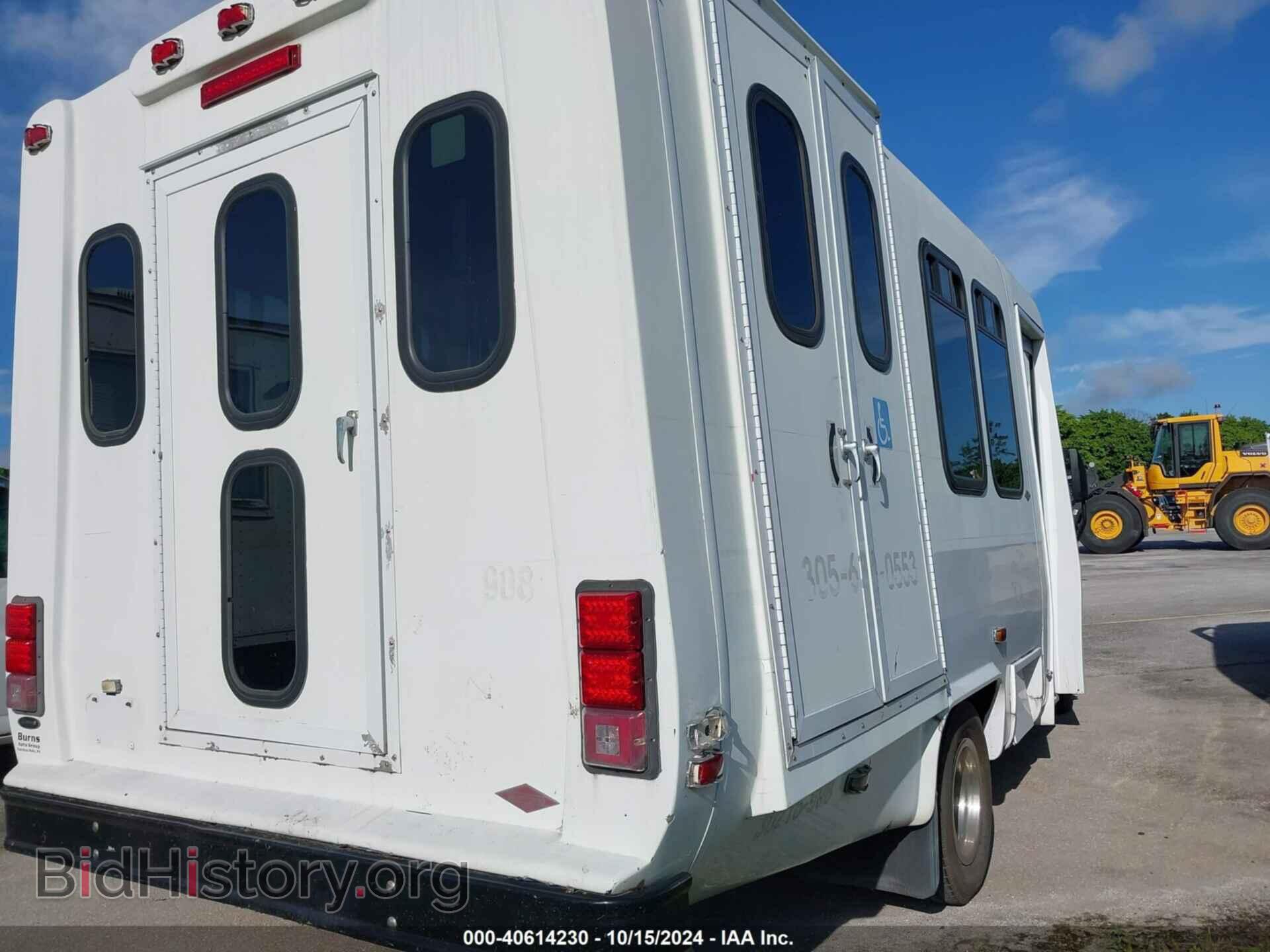2011 FORD E-350 CUTAWAY - VIN: 1FDEE3FL5BDA73382 - Фото 4