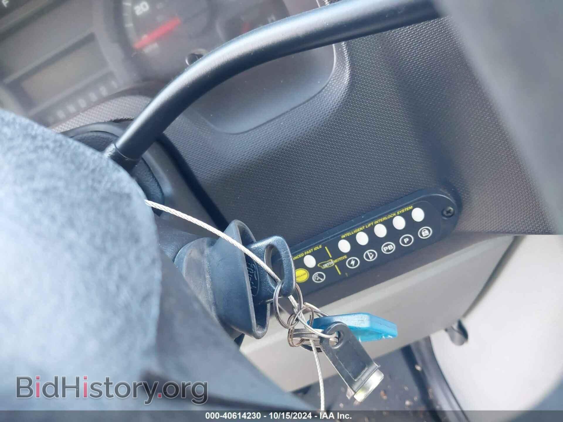 2011 FORD E-350 CUTAWAY - VIN: 1FDEE3FL5BDA73382 - Фото 10