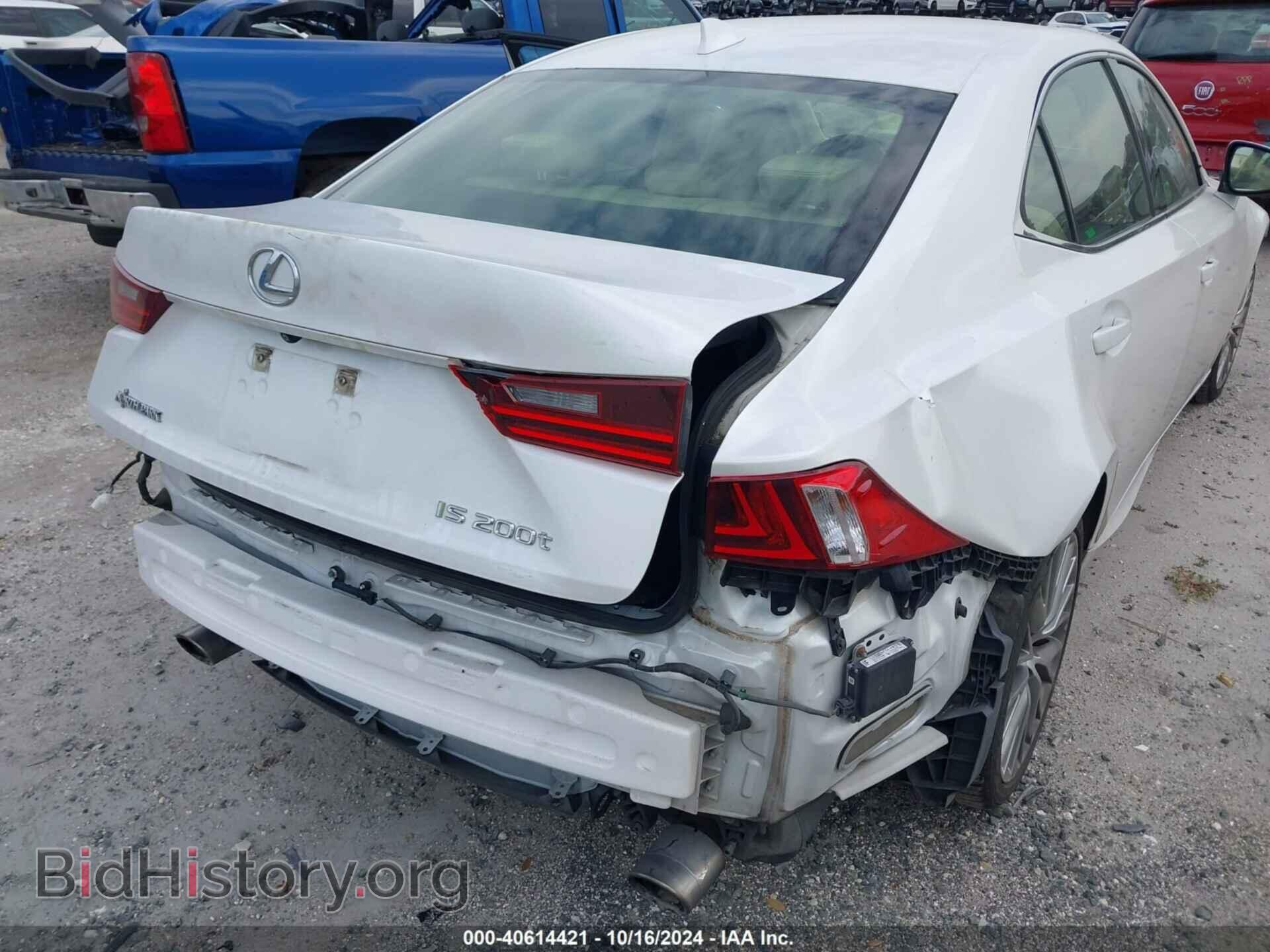 2016 LEXUS IS 200T - VIN: JTHBA1D2XG5030027 - Фото 6