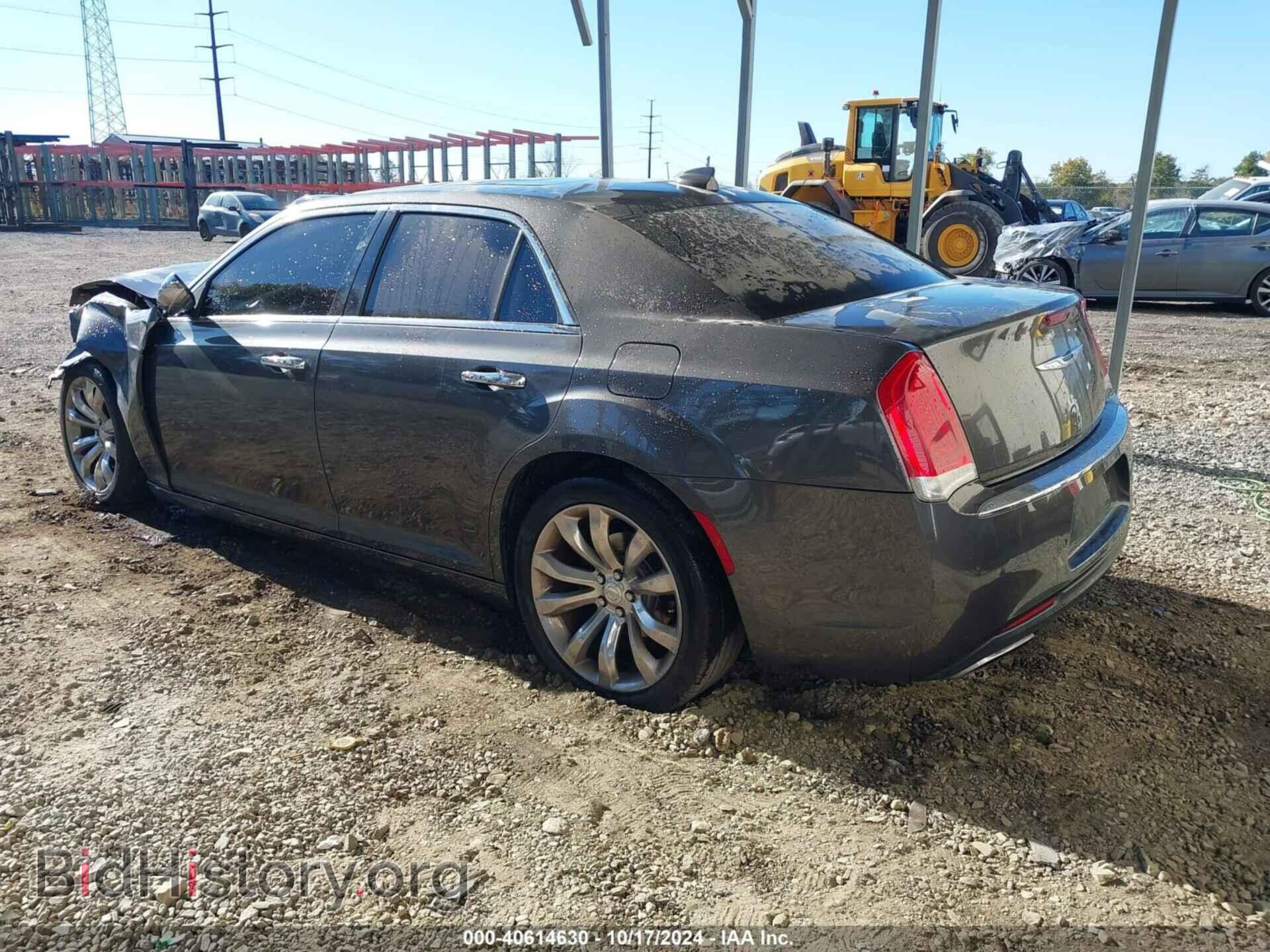 2016 CHRYSLER 300C - VIN: 2C3CCAET4GH359357 - Фото 3