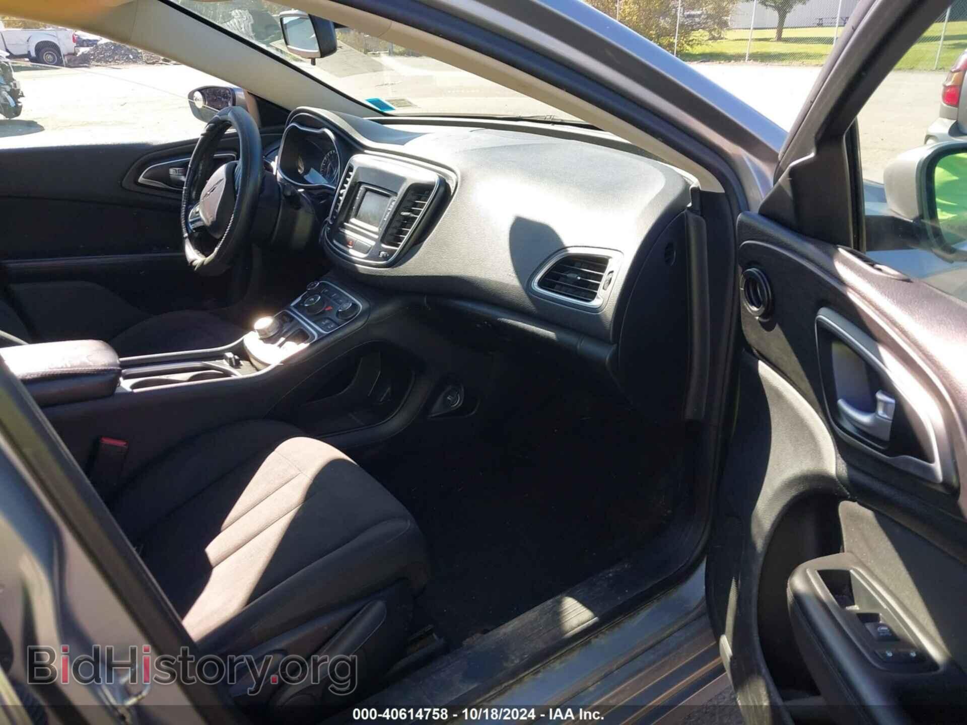 2016 CHRYSLER 200 - VIN: 1C3CCCAB7GN160495 - Фото 5