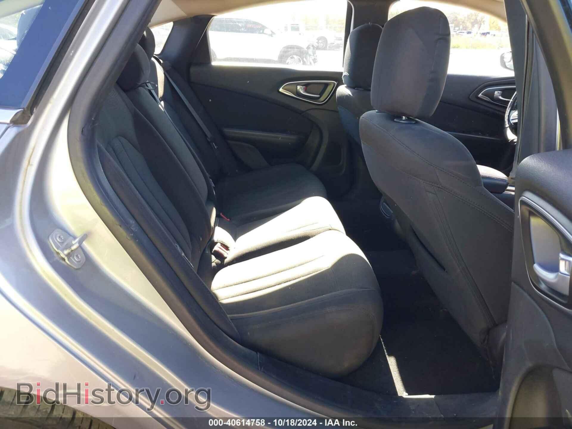 2016 CHRYSLER 200 - VIN: 1C3CCCAB7GN160495 - Фото 8