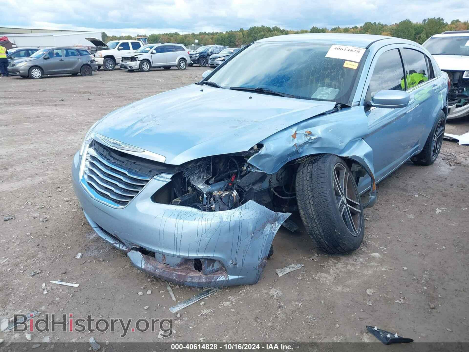 2013 CHRYSLER 200 - VIN: 1C3CCBBB3DN549381 - Photo 2