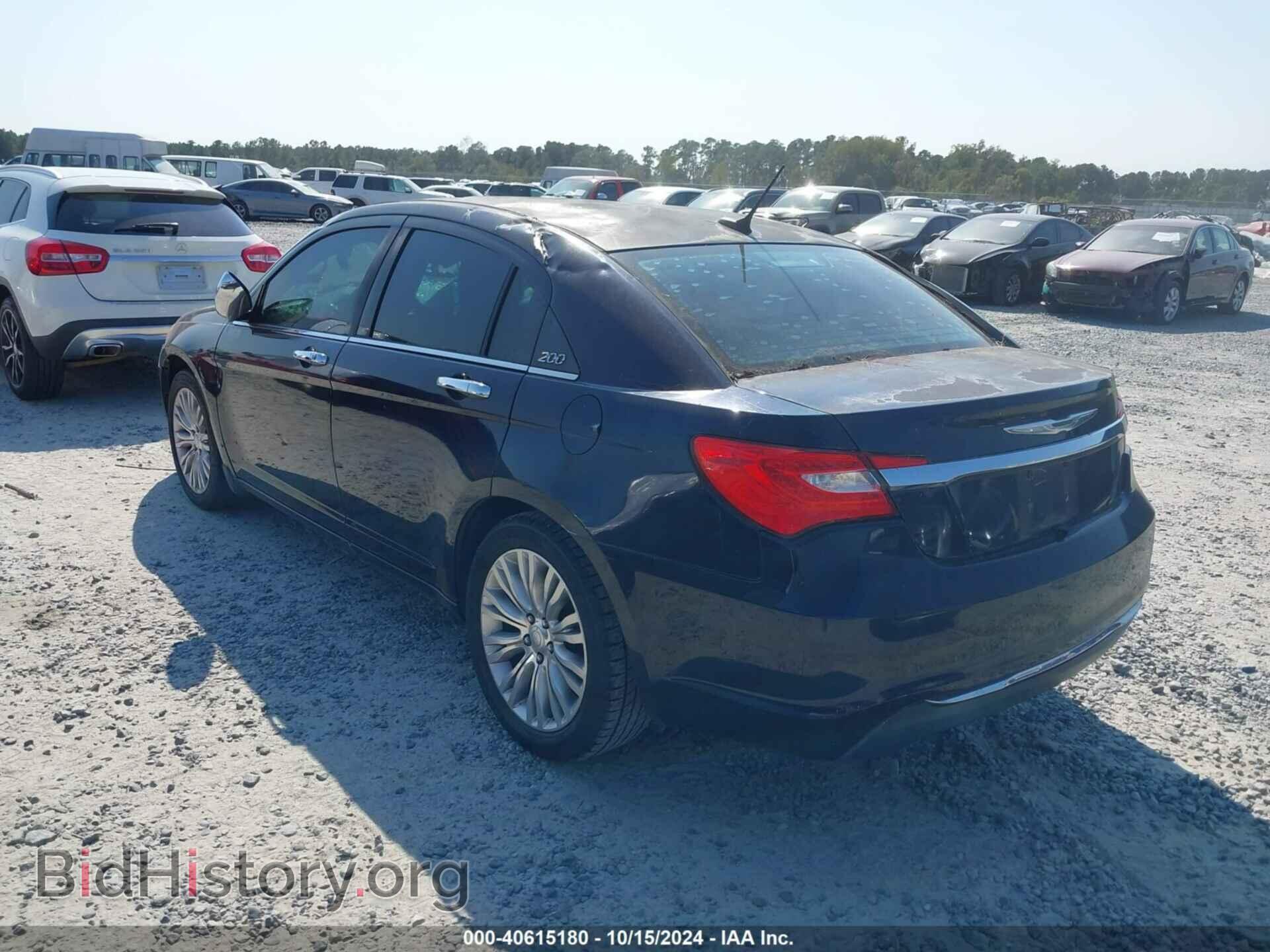 2011 CHRYSLER 200 - VIN: 1C3BC2FB6BN590378 - Фото 3