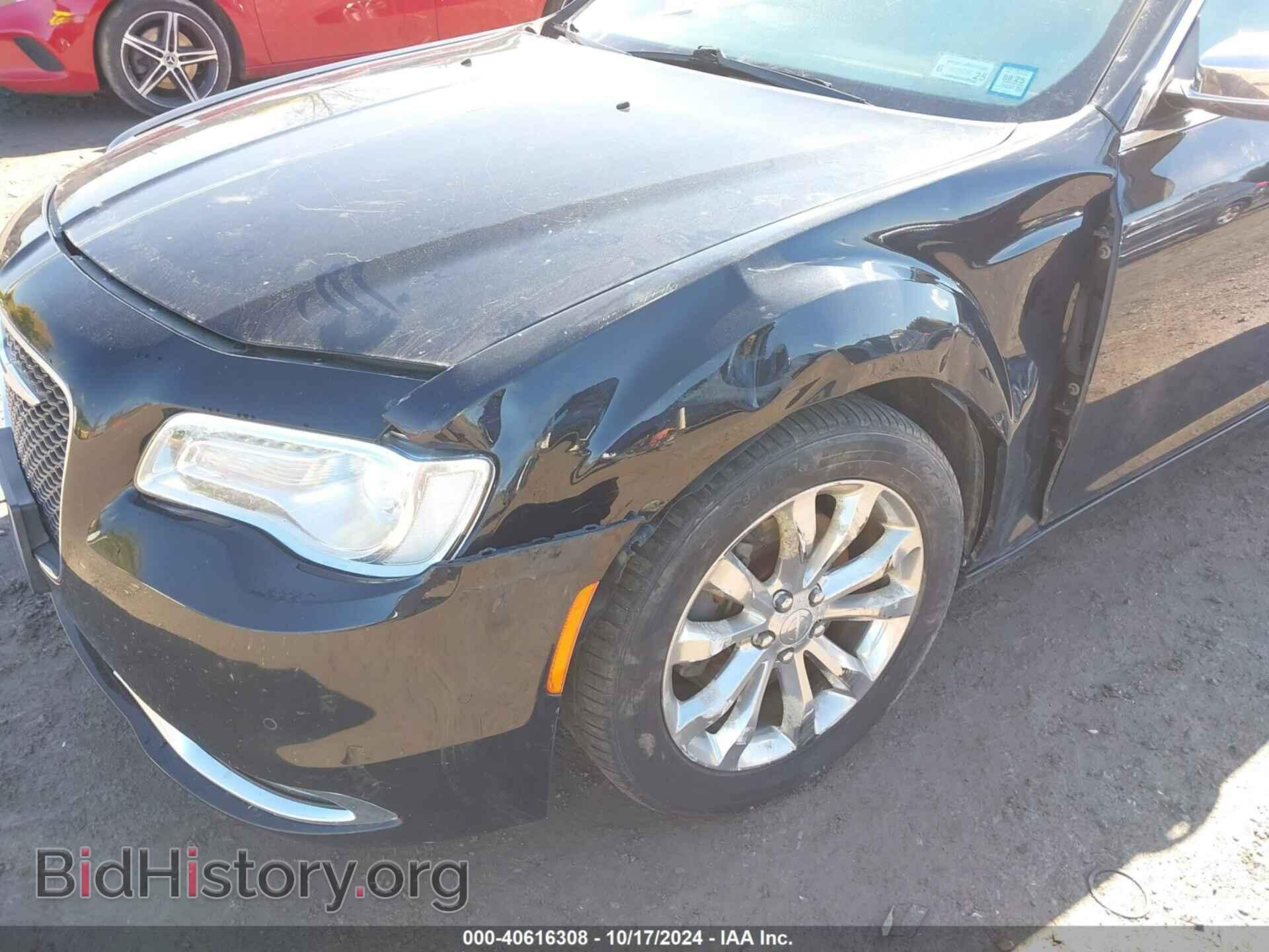 2018 CHRYSLER 300 - VIN: 2C3CCAKG1JH137888 - Фото 6