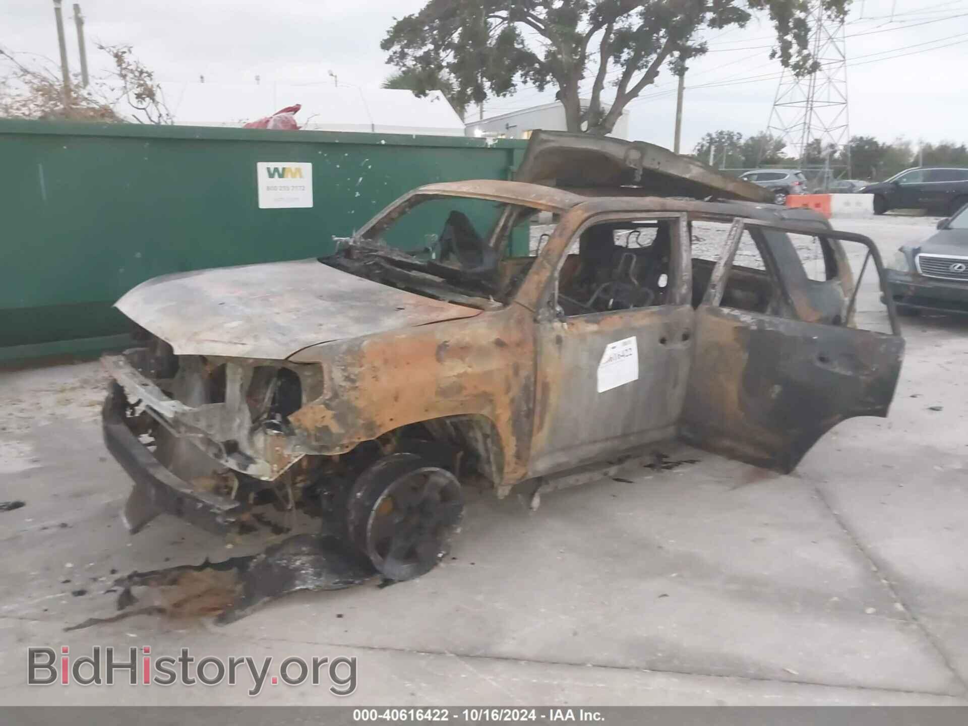 2011 TOYOTA 4RUNNER - VIN: JTEBU5JR6B5068165 - Фото 2