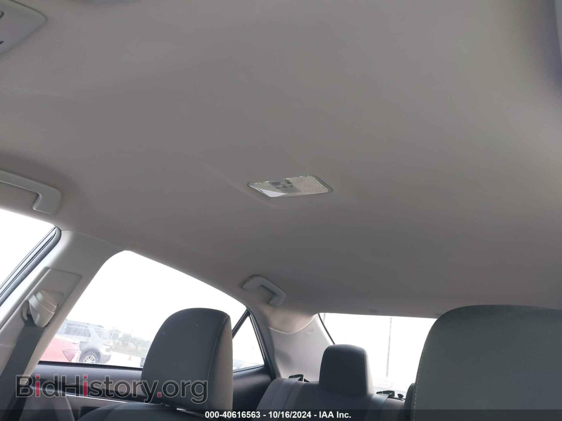 2017 TOYOTA COROLLA - VIN: 5YFBURHE2HP725196 - Фото 19