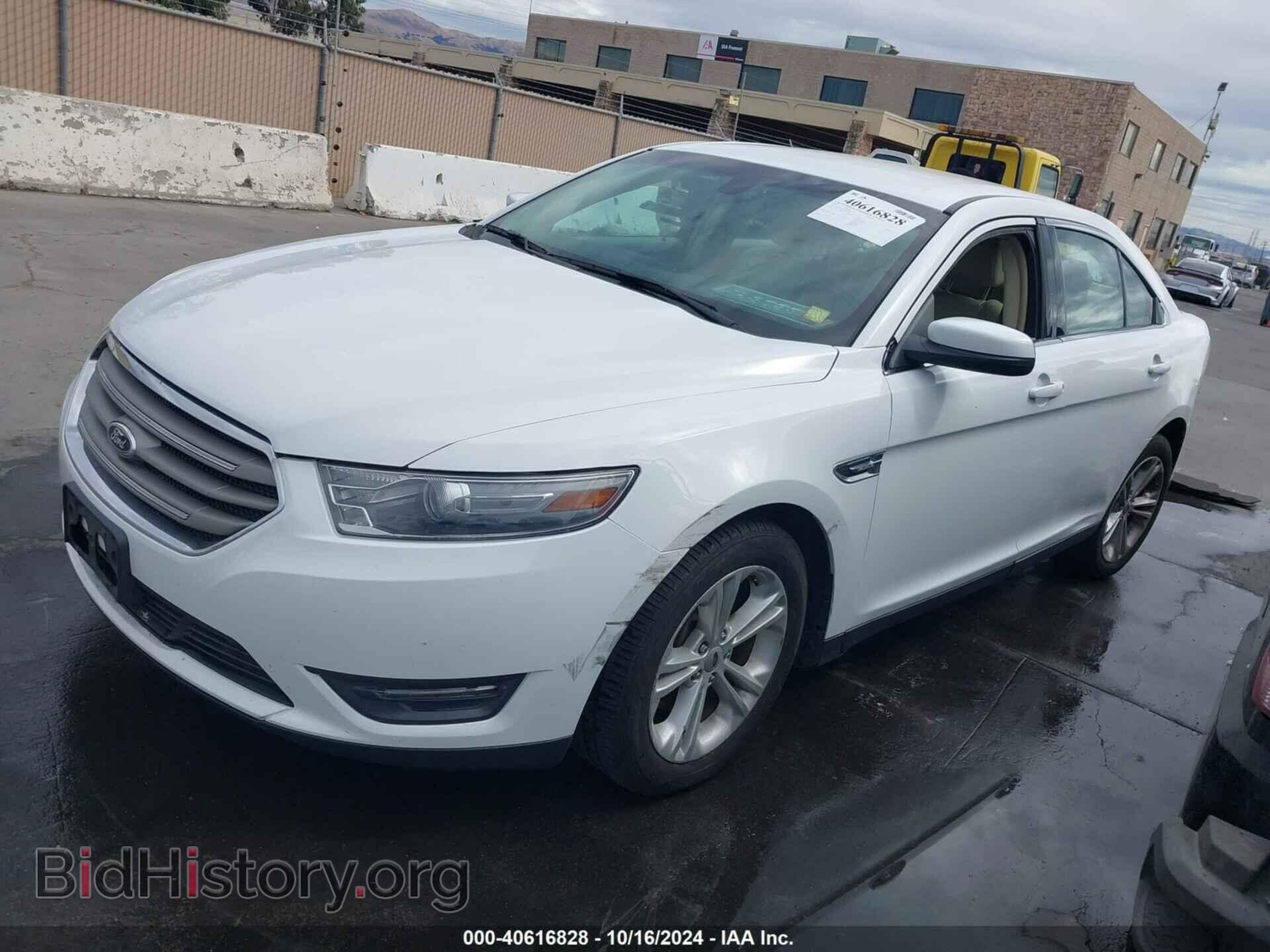 2014 FORD TAURUS - VIN: 1FAHP2E85EG103802 - Фото 2