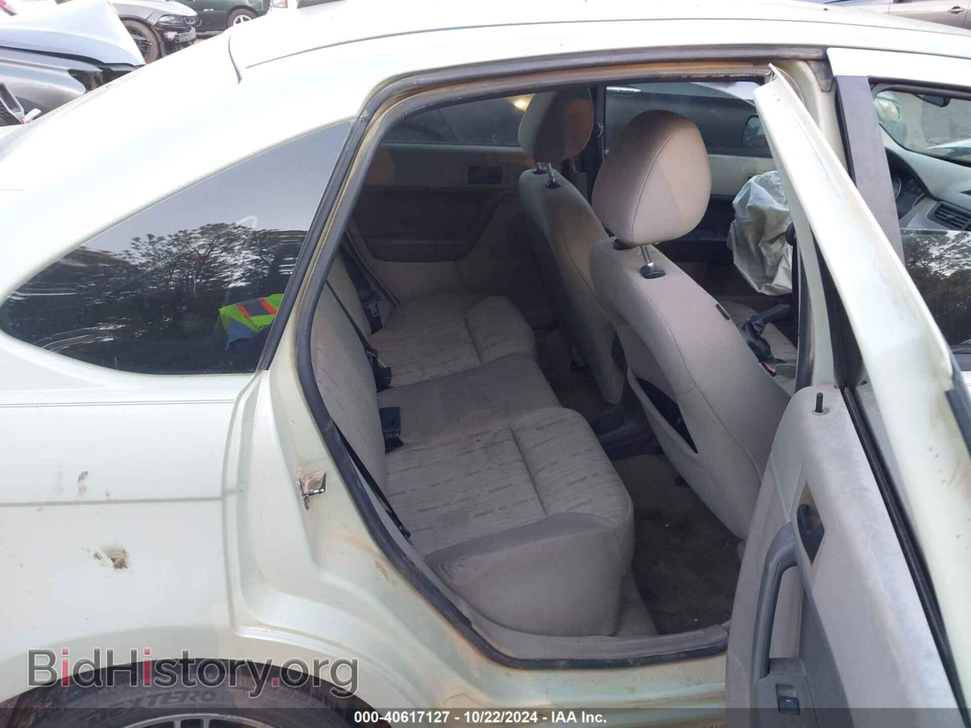 2010 FORD FOCUS - VIN: 1FAHP3FN4AW212388 - Фото 8