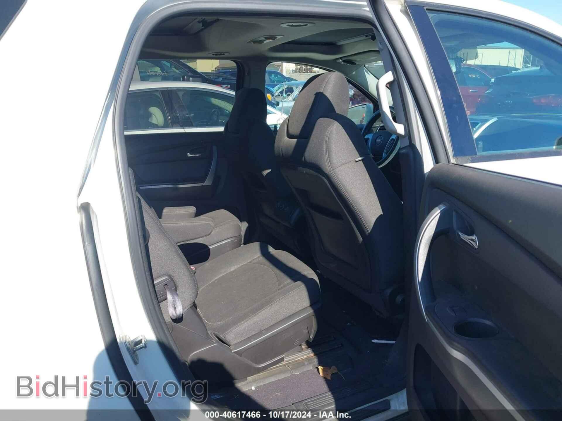 2010 GMC ACADIA - VIN: 1GKLRLED6AJ155121 - Фото 8