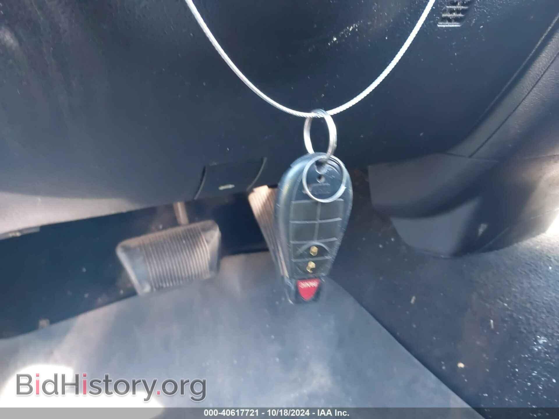 2014 RAM 1500 - VIN: 1C6RR7FT8ES400785 - Фото 11