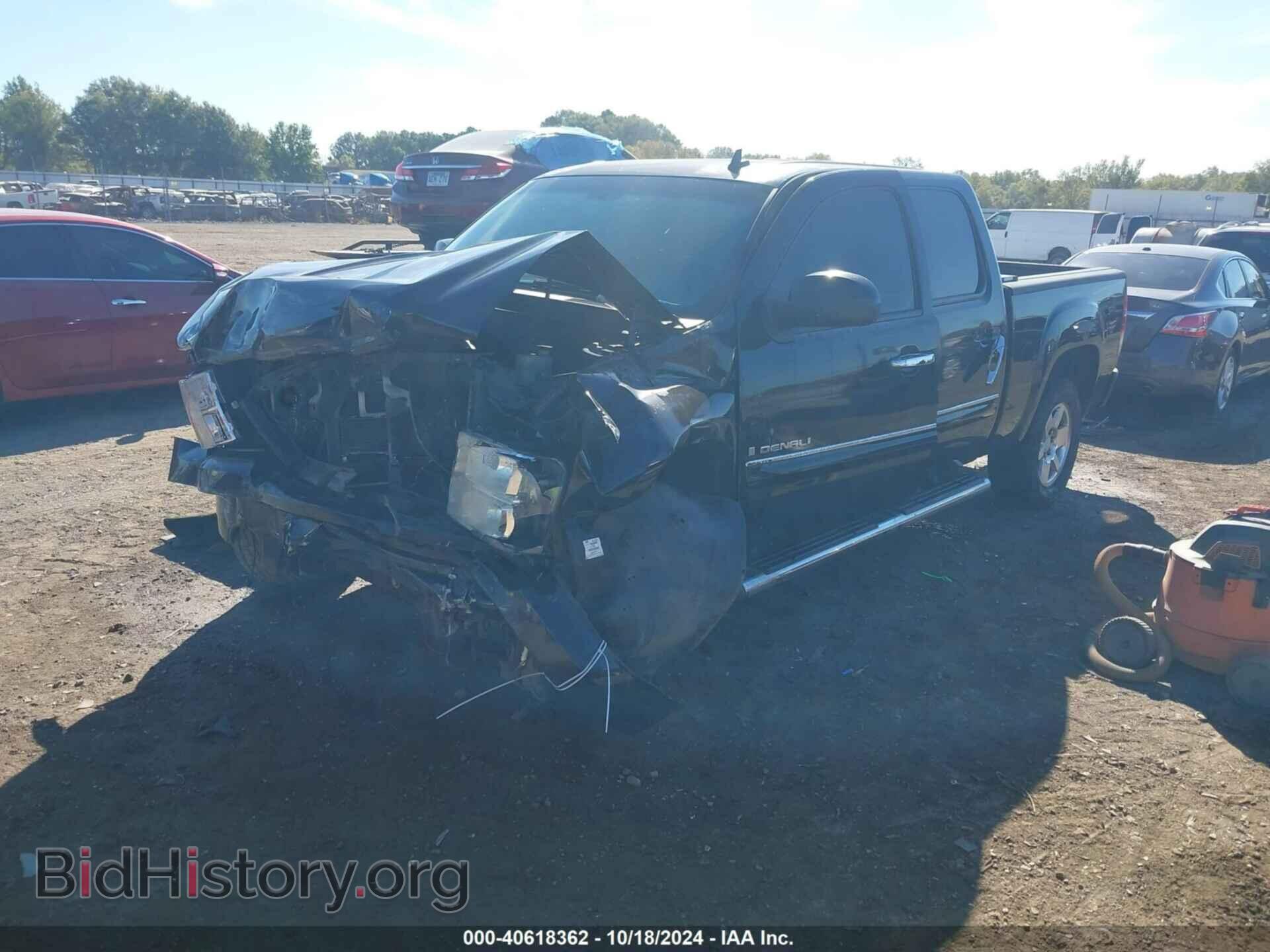 2007 GMC SIERRA 1500 - VIN: 2GTEK638071712740 - Фото 2