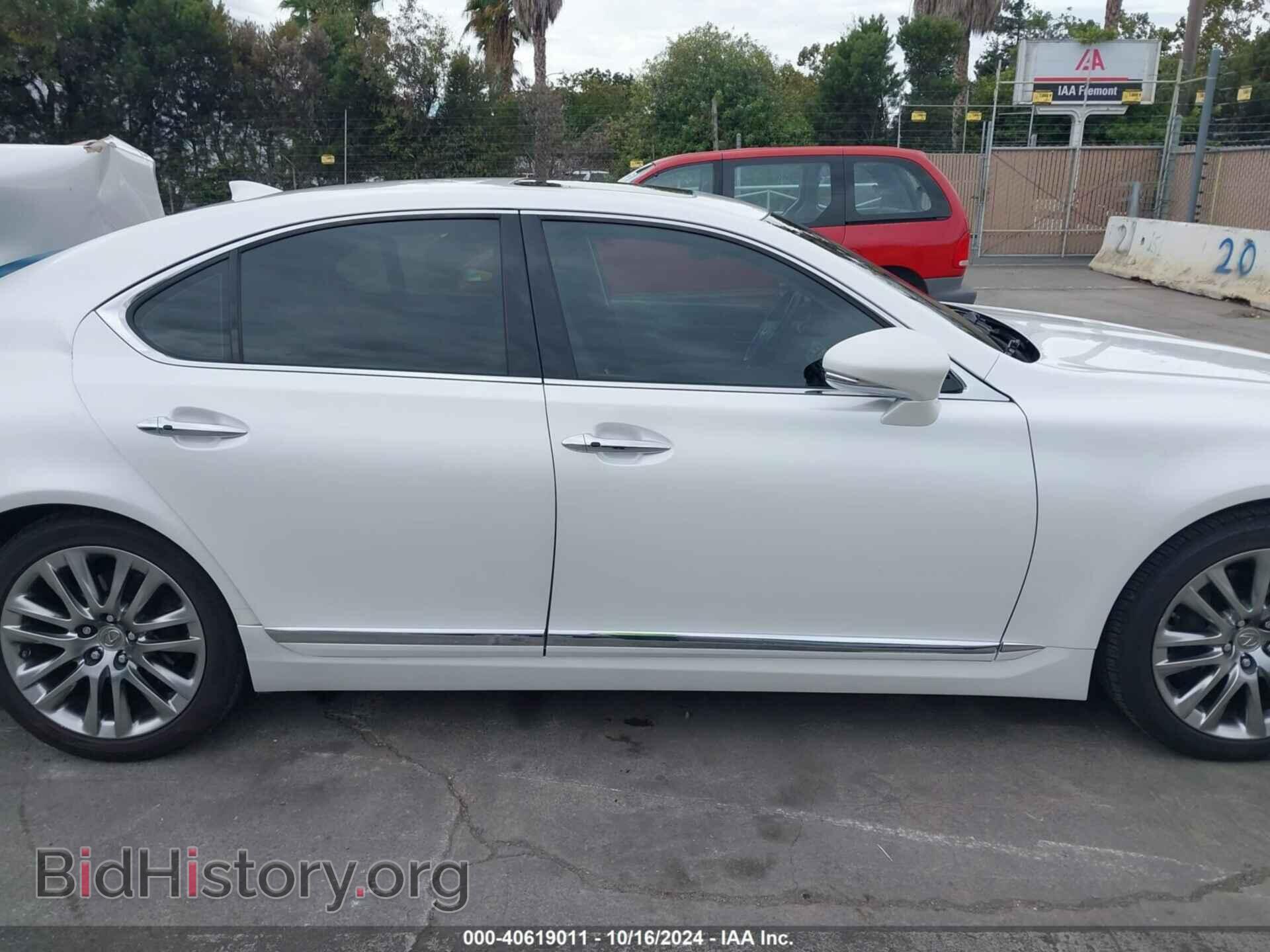 2017 LEXUS LS 460 - VIN: JTHBL5EF2H5144477 - Photo 14