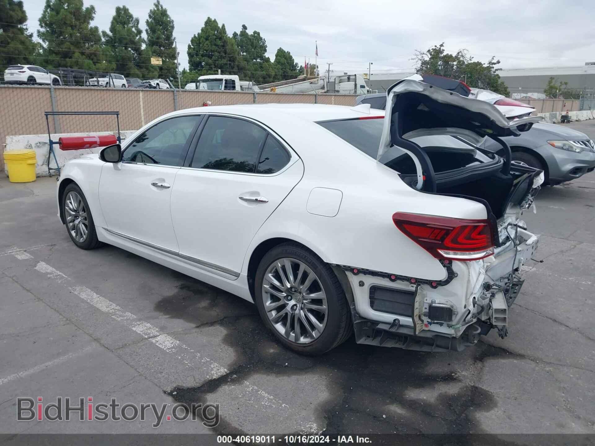 2017 LEXUS LS 460 - VIN: JTHBL5EF2H5144477 - Photo 3