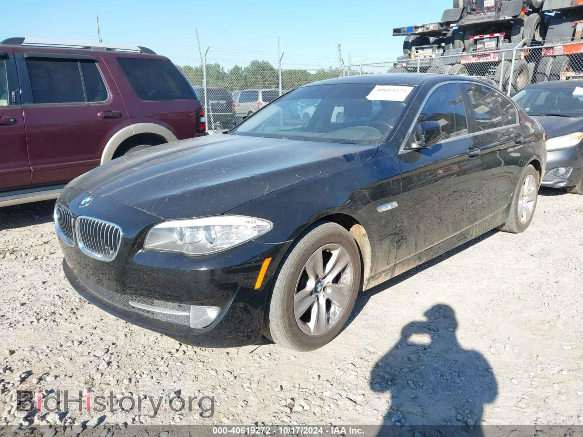 2011 BMW 528I - VIN: WBAFR1C57BC749065 - Фото 2