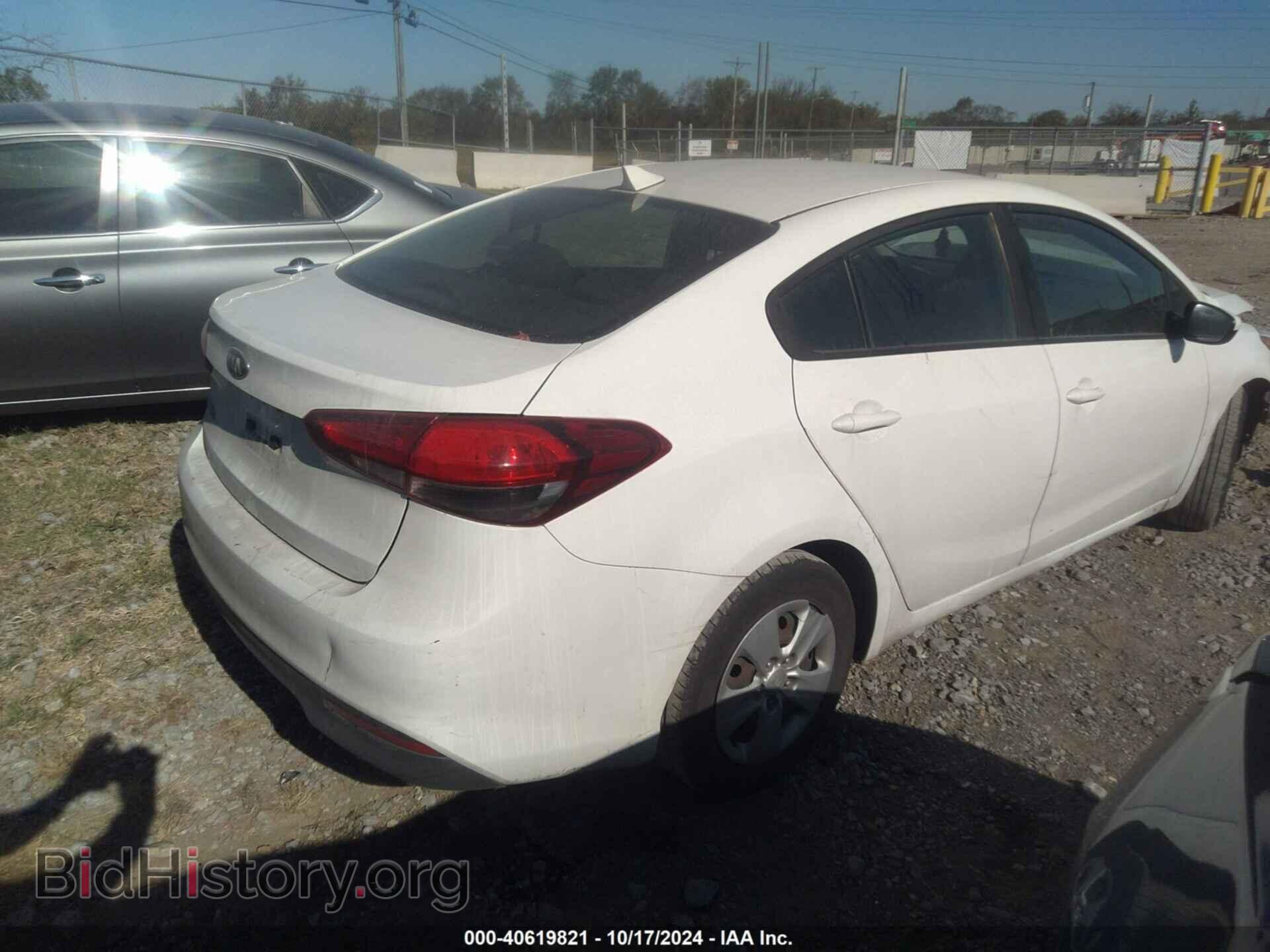 2017 KIA FORTE - VIN: 3KPFK4A76HE081189 - Фото 4