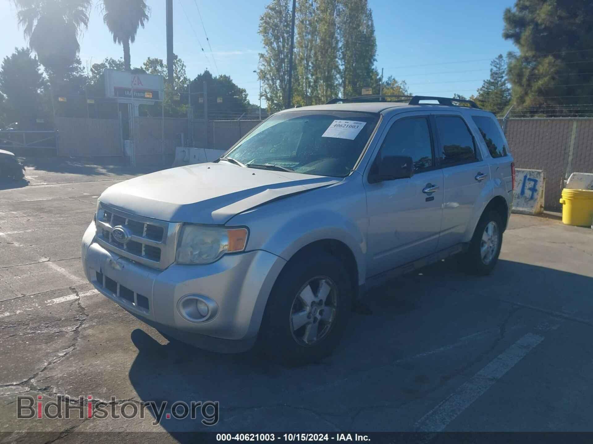 2011 FORD ESCAPE - VIN: 1FMCU0D70BKB07254 - Фото 2