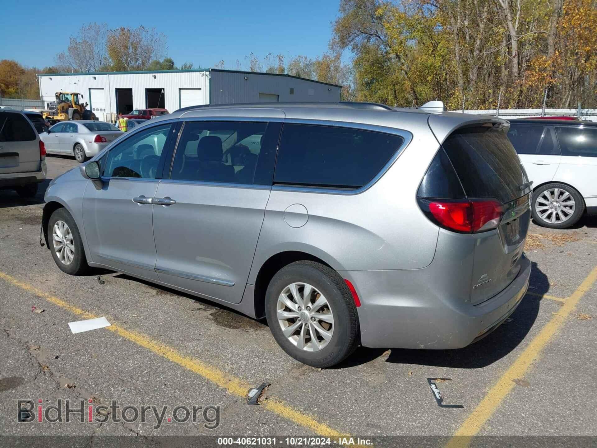 2017 CHRYSLER PACIFICA - VIN: 2C4RC1BG2HR702384 - Фото 3