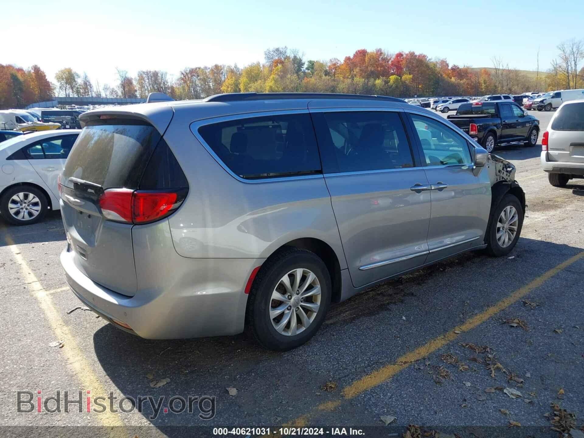 2017 CHRYSLER PACIFICA - VIN: 2C4RC1BG2HR702384 - Фото 4