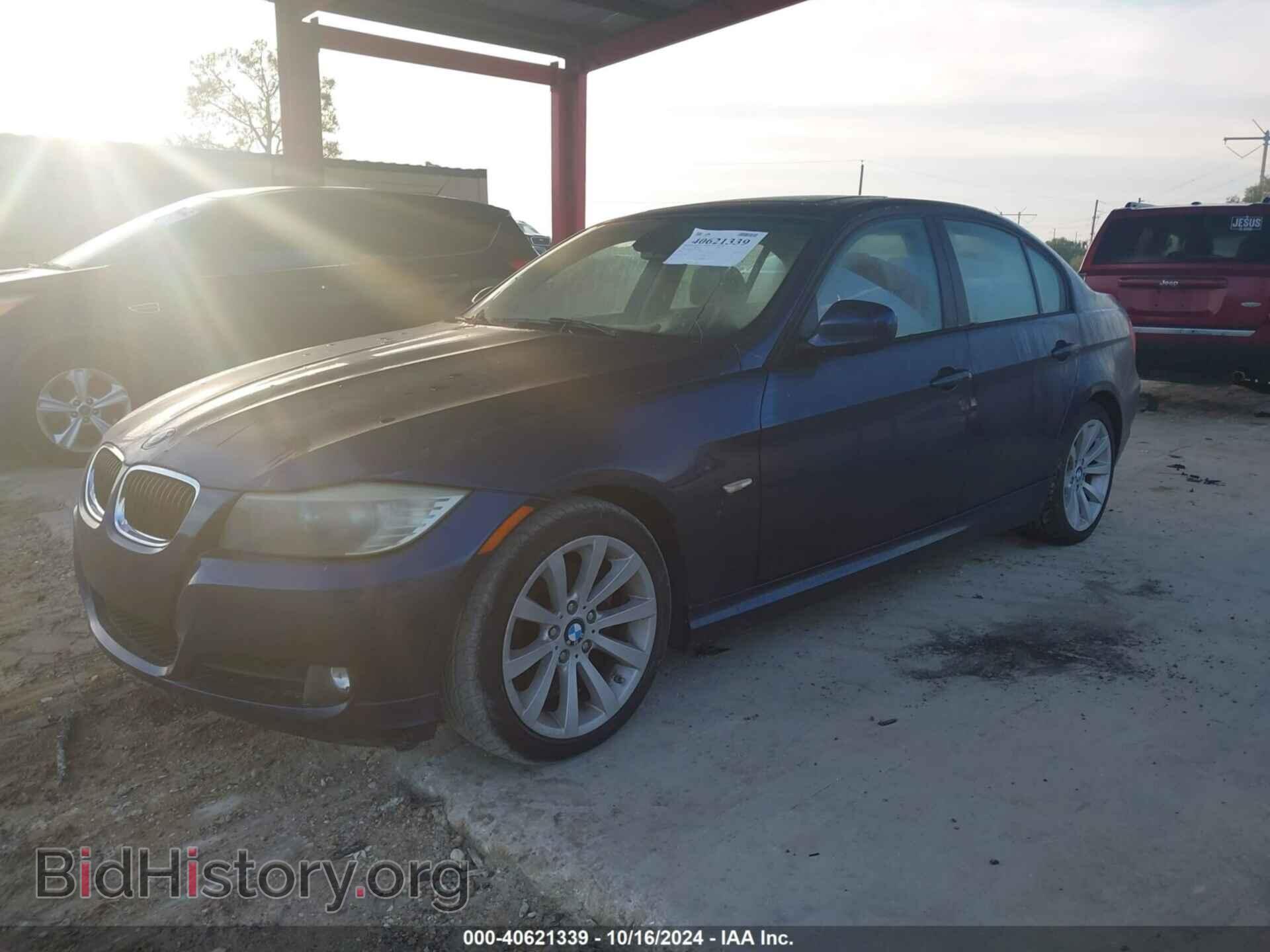 2011 BMW 328I - VIN: WBAPH7C56BE459950 - Фото 2