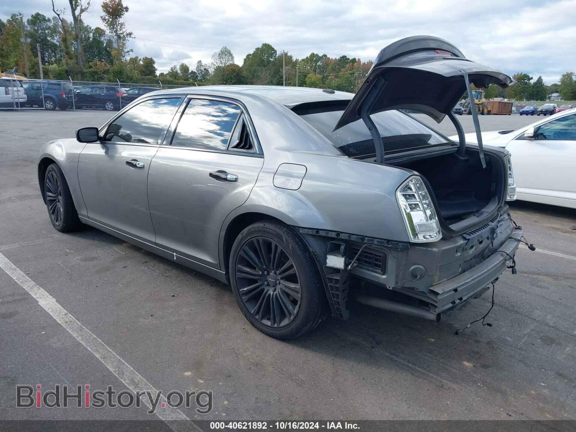 2011 CHRYSLER 300C - VIN: 2C3CA6CT2BH580048 - Фото 3