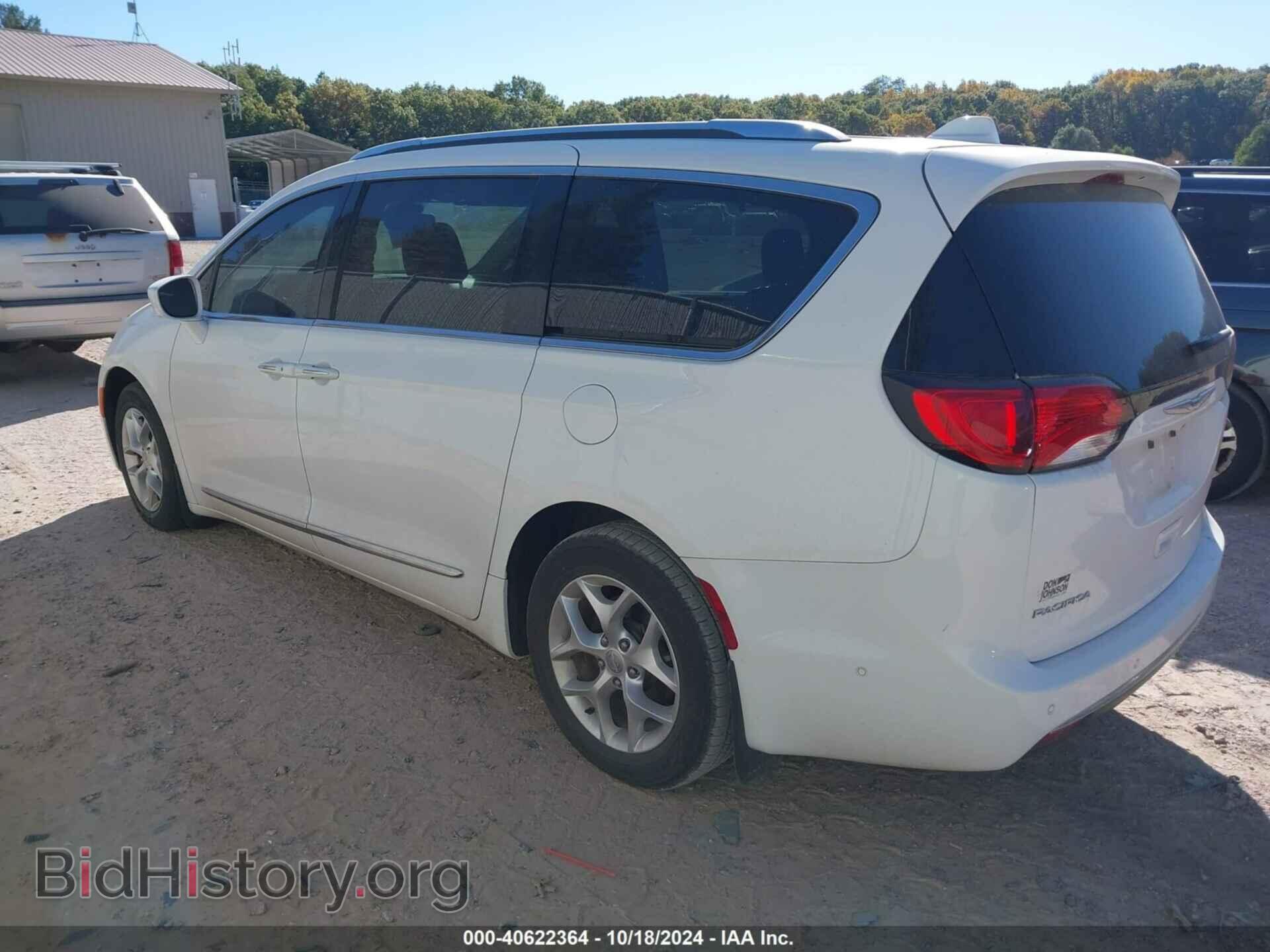 2017 CHRYSLER PACIFICA - VIN: 2C4RC1EG7HR684105 - Фото 3