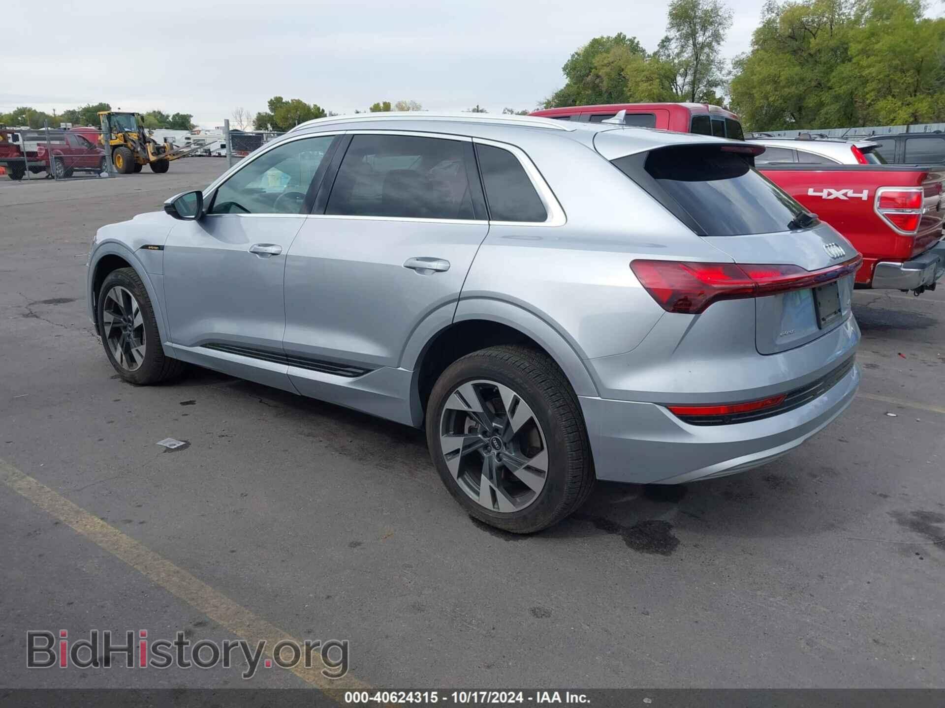 2022 AUDI E-TRON - VIN: WA1AAAGE5NB005046 - Фото 3
