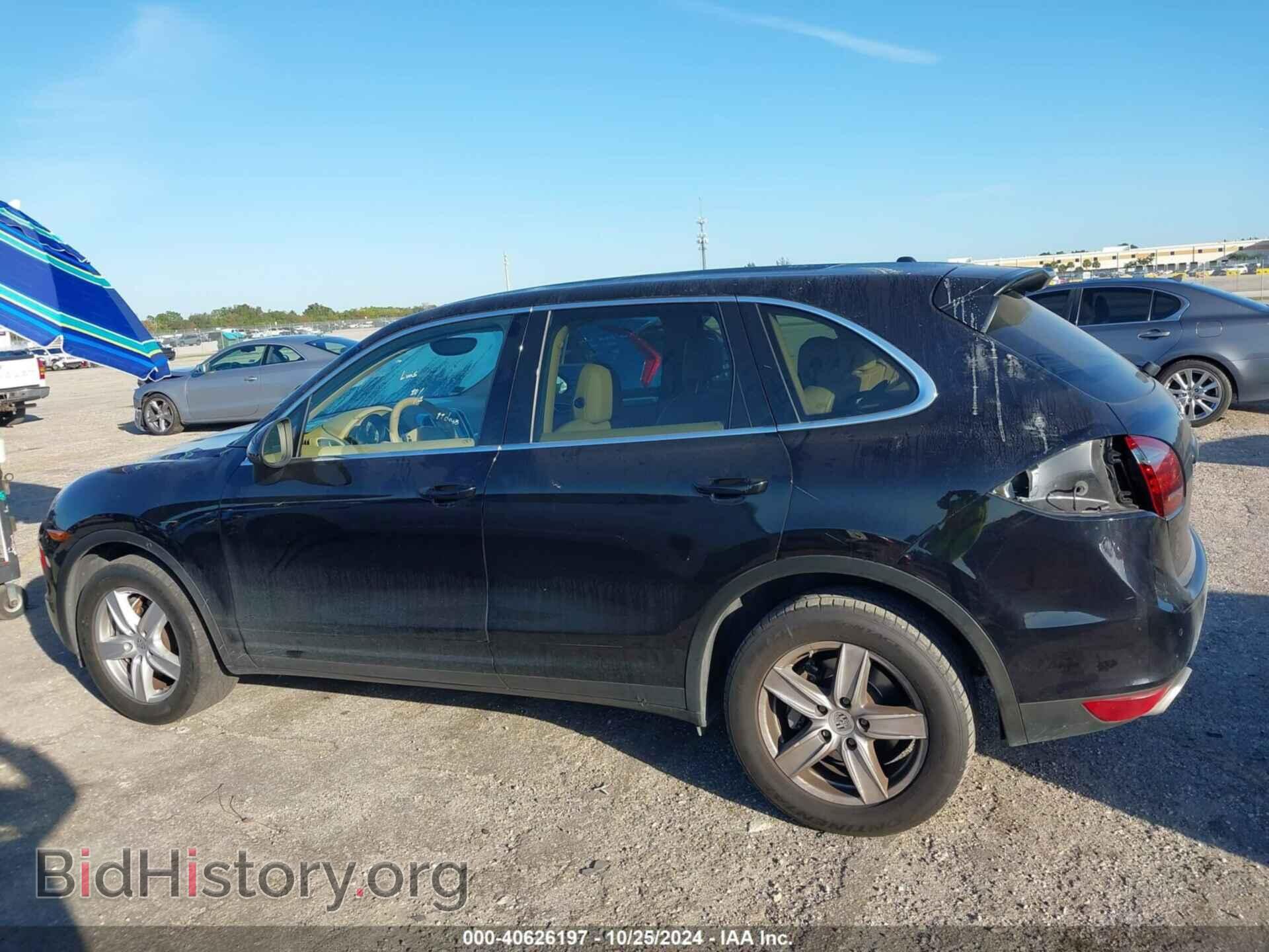 2011 PORSCHE CAYENNE - VIN: WP1AB2A27BLA52283 - Photo 14