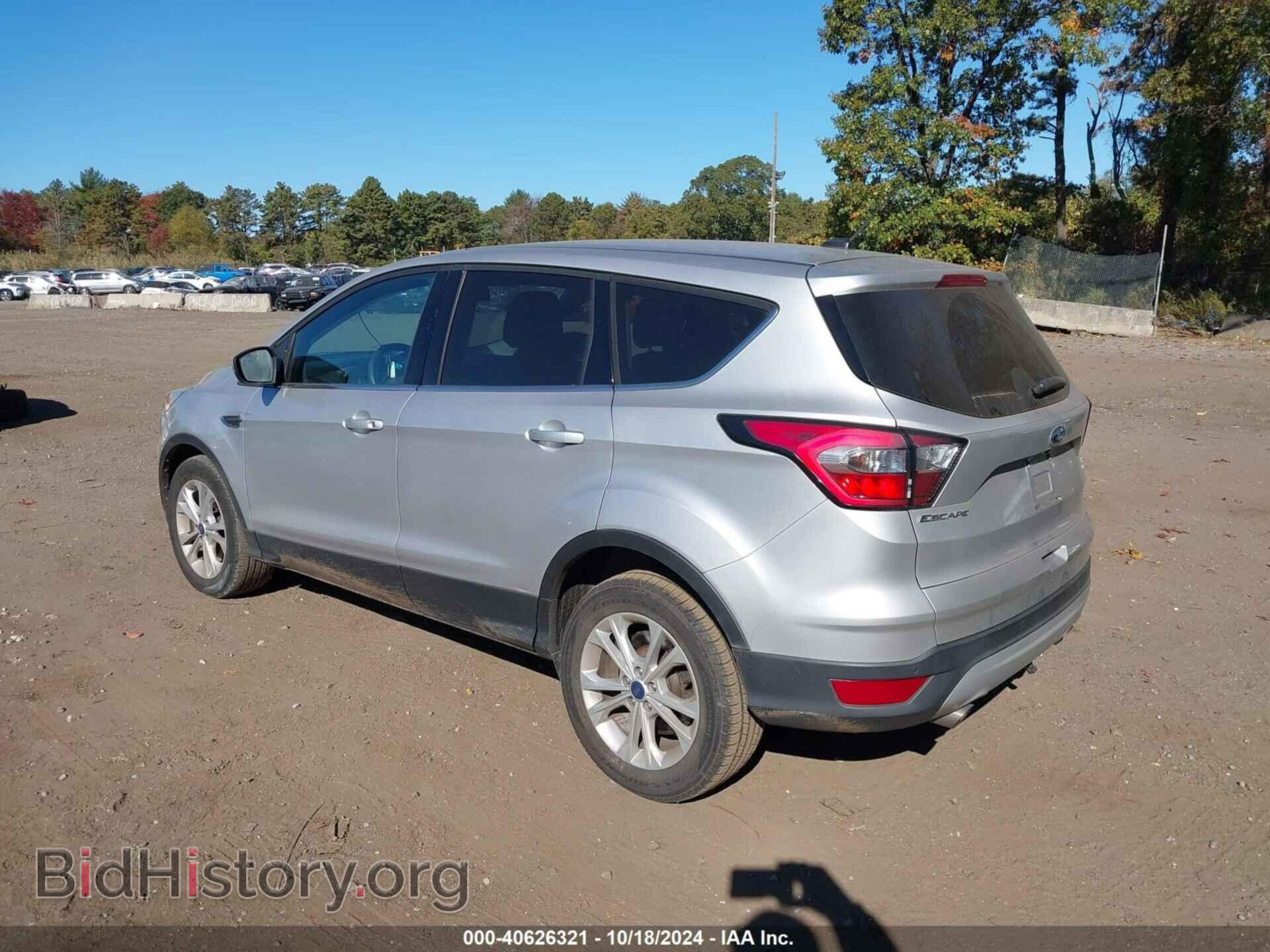 2017 FORD ESCAPE - VIN: 1FMCU0GD3HUC04303 - Фото 3