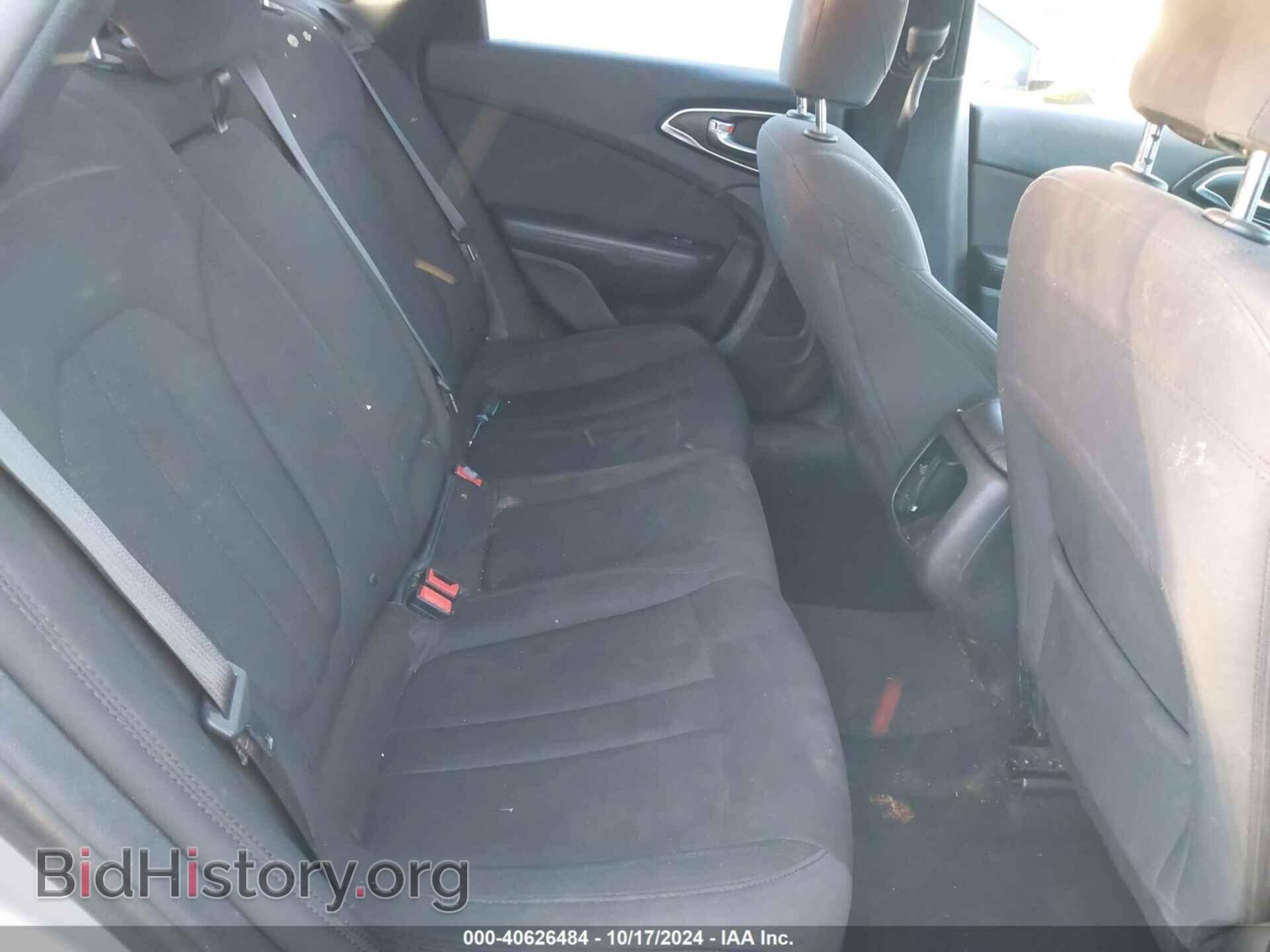 2015 CHRYSLER 200 - VIN: 1C3CCCAB5FN597071 - Фото 8