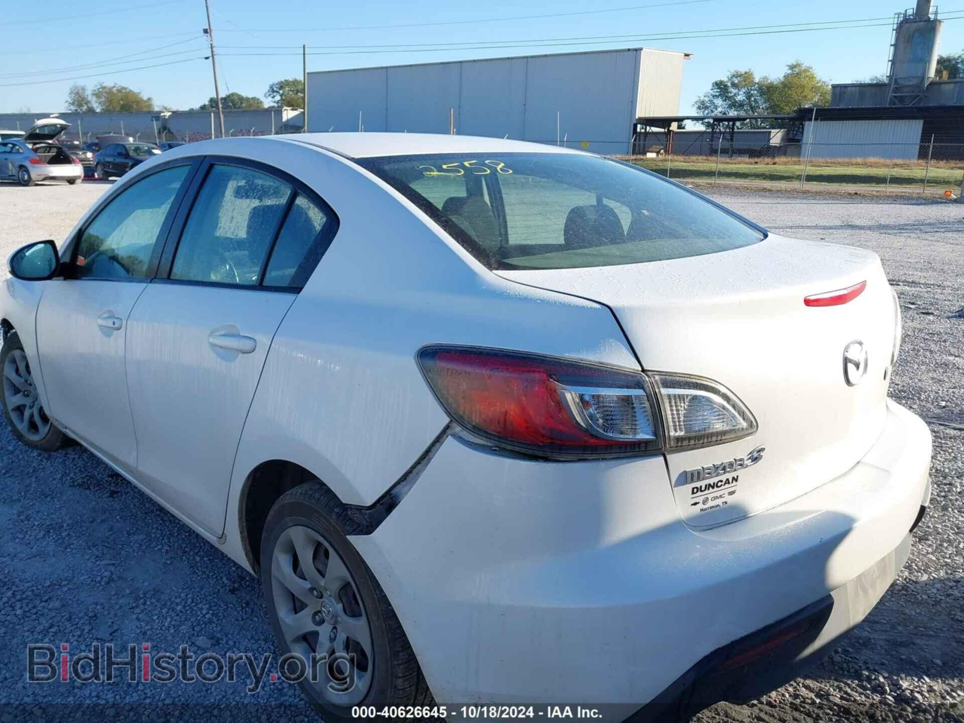 2011 MAZDA MAZDA3 - VIN: JM1BL1UG6B1441688 - Фото 3