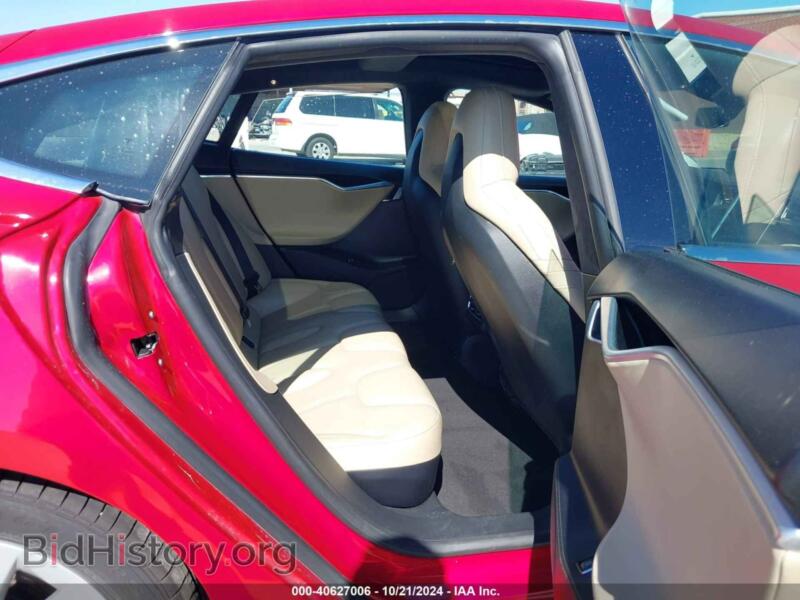 2016 Tesla MODEL S (VIN 5YJSA1E23GF142490) — photo 8 of 20