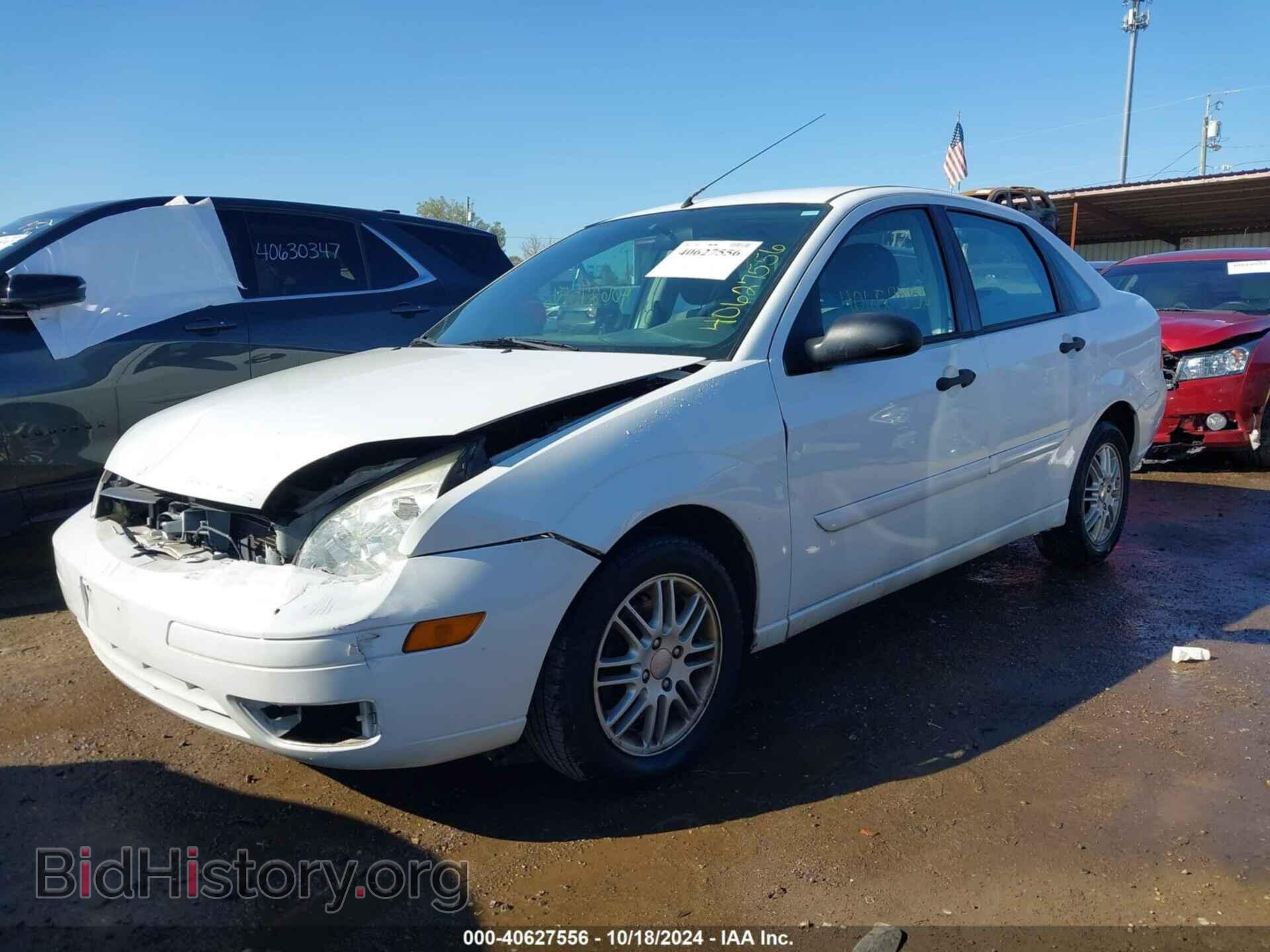 2005 FORD FOCUS - VIN: 1FAFP34N35W237945 - Фото 2