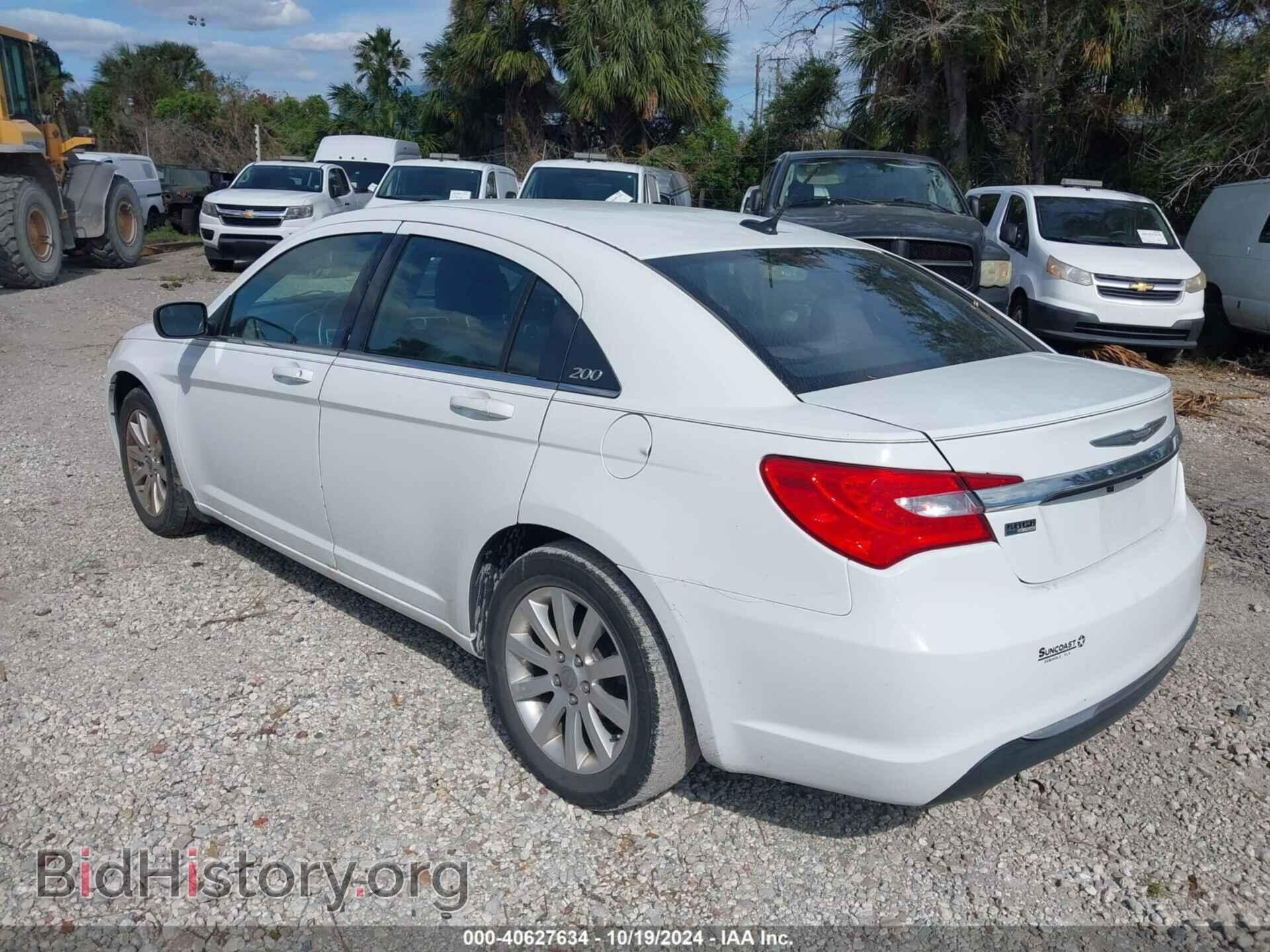 2013 CHRYSLER 200 - VIN: 1C3CCBBG7DN556572 - Фото 3