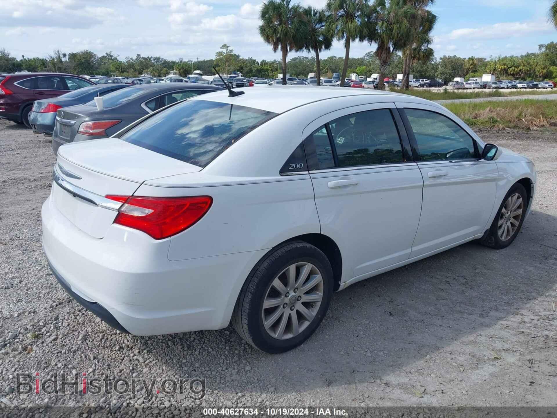 2013 CHRYSLER 200 - VIN: 1C3CCBBG7DN556572 - Фото 4
