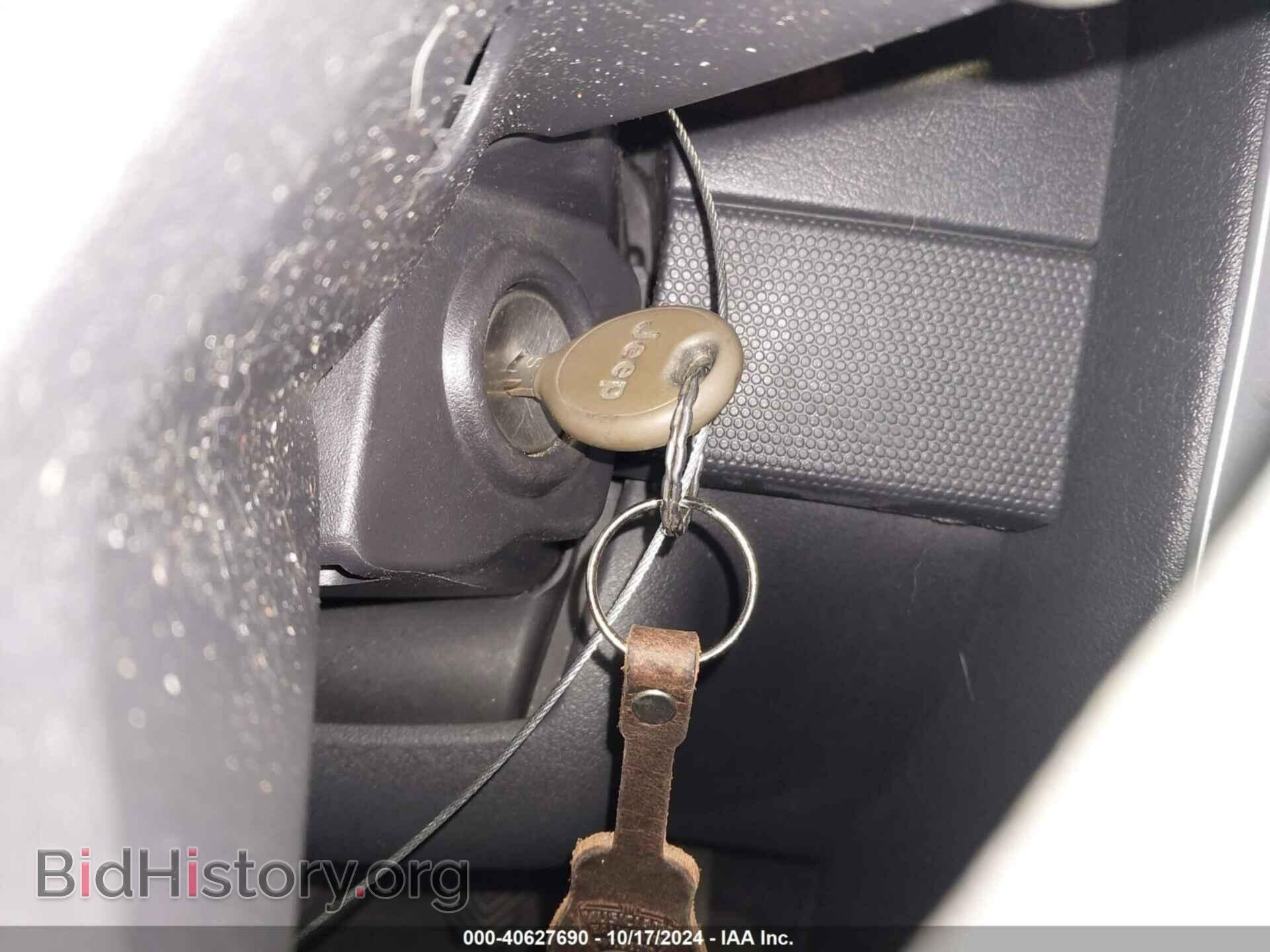 2008 JEEP COMPASS - VIN: 1J8FF47W68D749442 - Фото 11