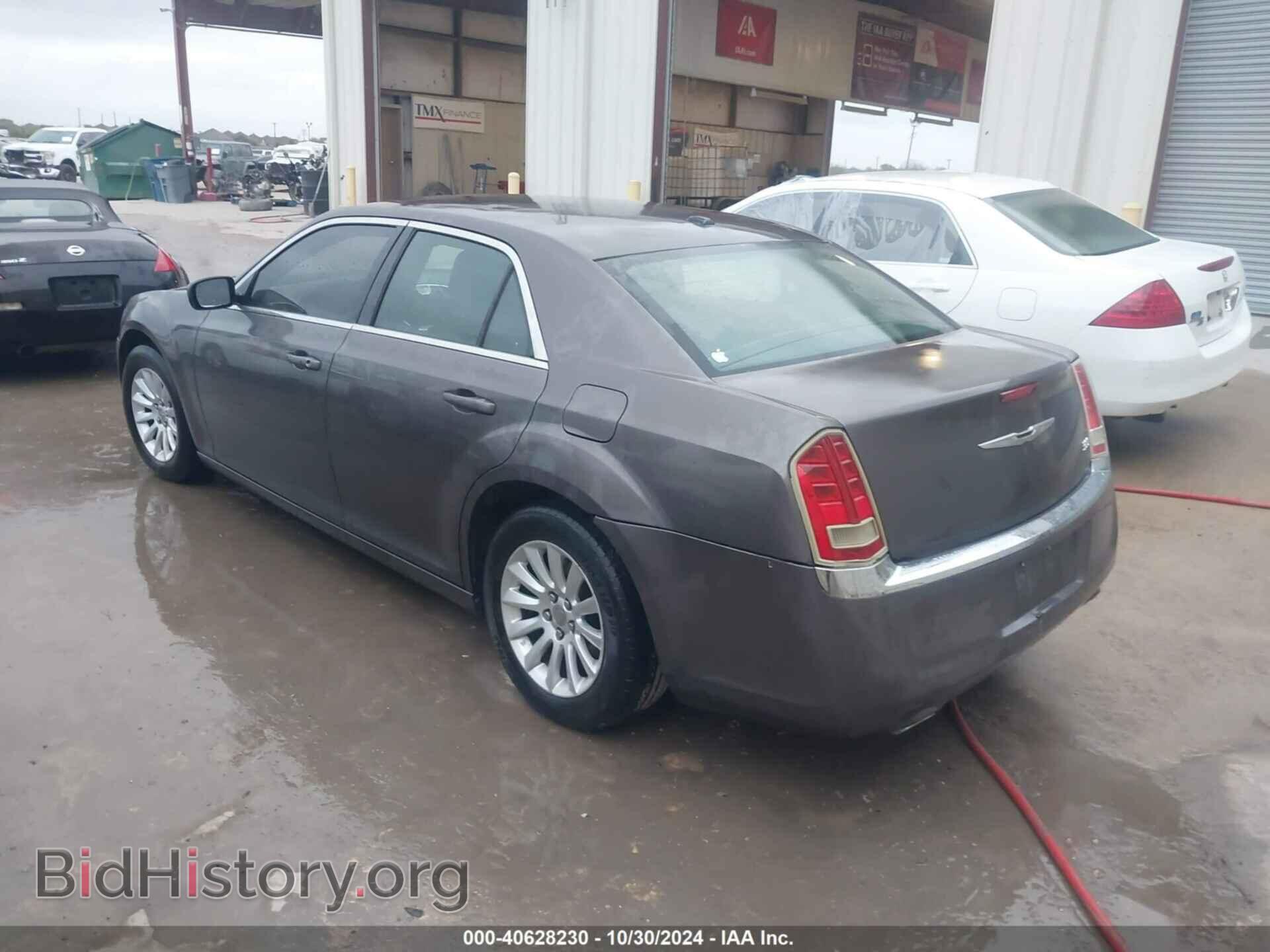 2013 CHRYSLER 300 - VIN: 2C3CCAAG1DH588504 - Фото 3