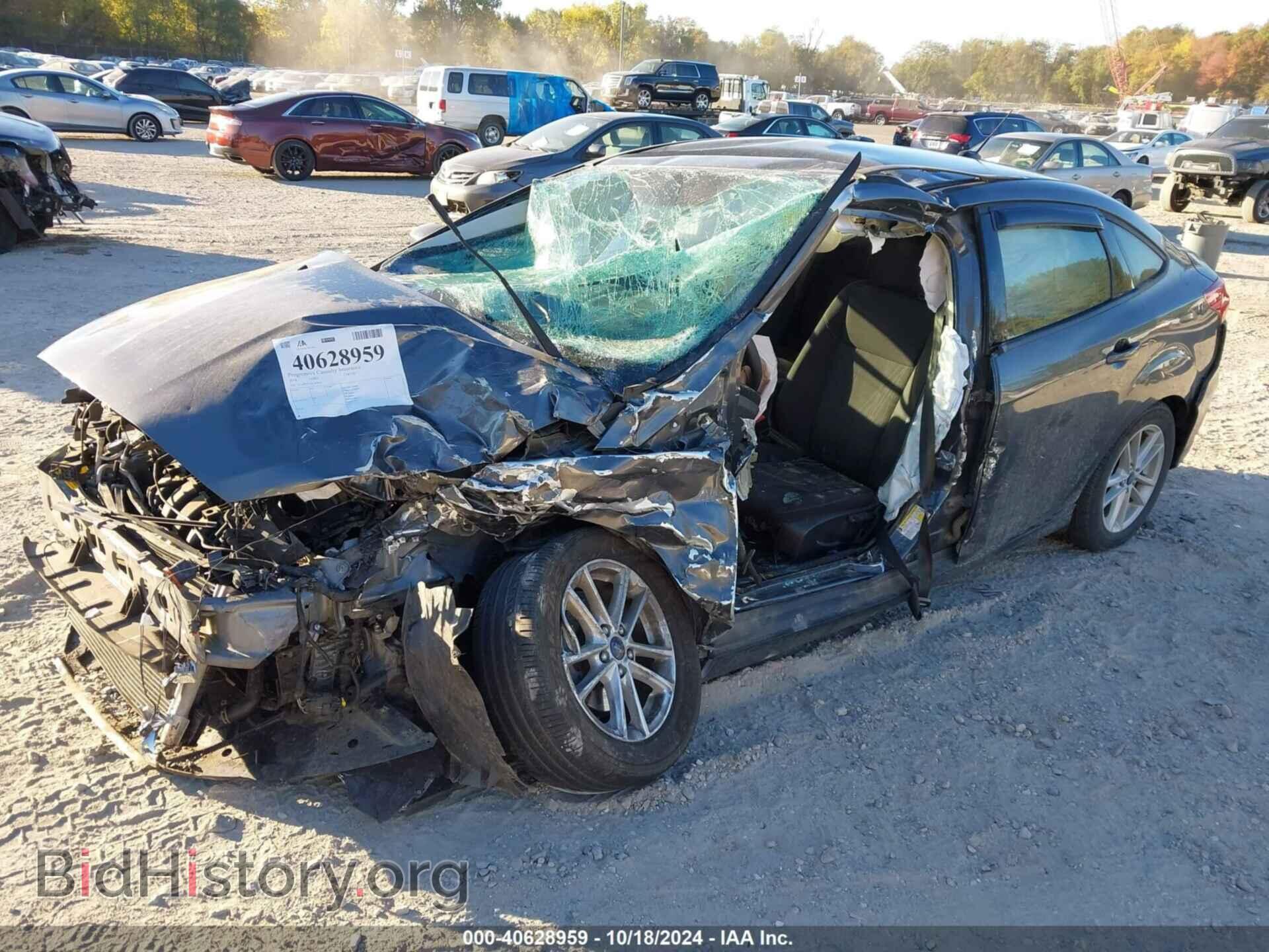 2018 FORD FOCUS - VIN: 1FADP3F27JL203836 - Фото 2