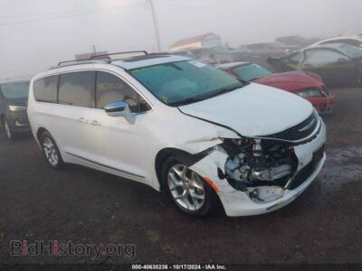 2019 Chrysler PACIFICA Limited, white — VIN 2C4RC1GG1KR731925, IAAI