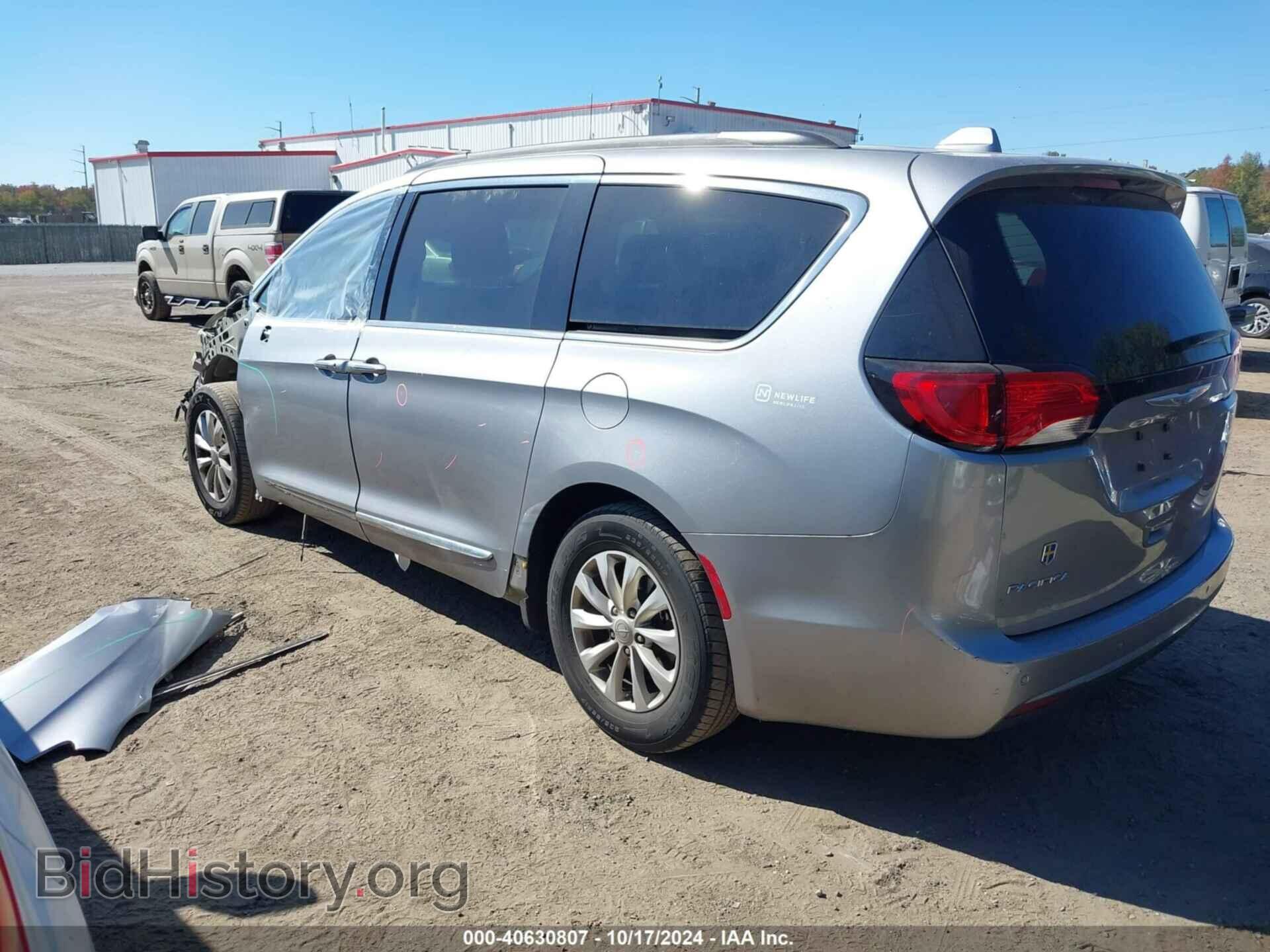 2017 CHRYSLER PACIFICA - VIN: 2C4RC1BG3HR837390 - Фото 3