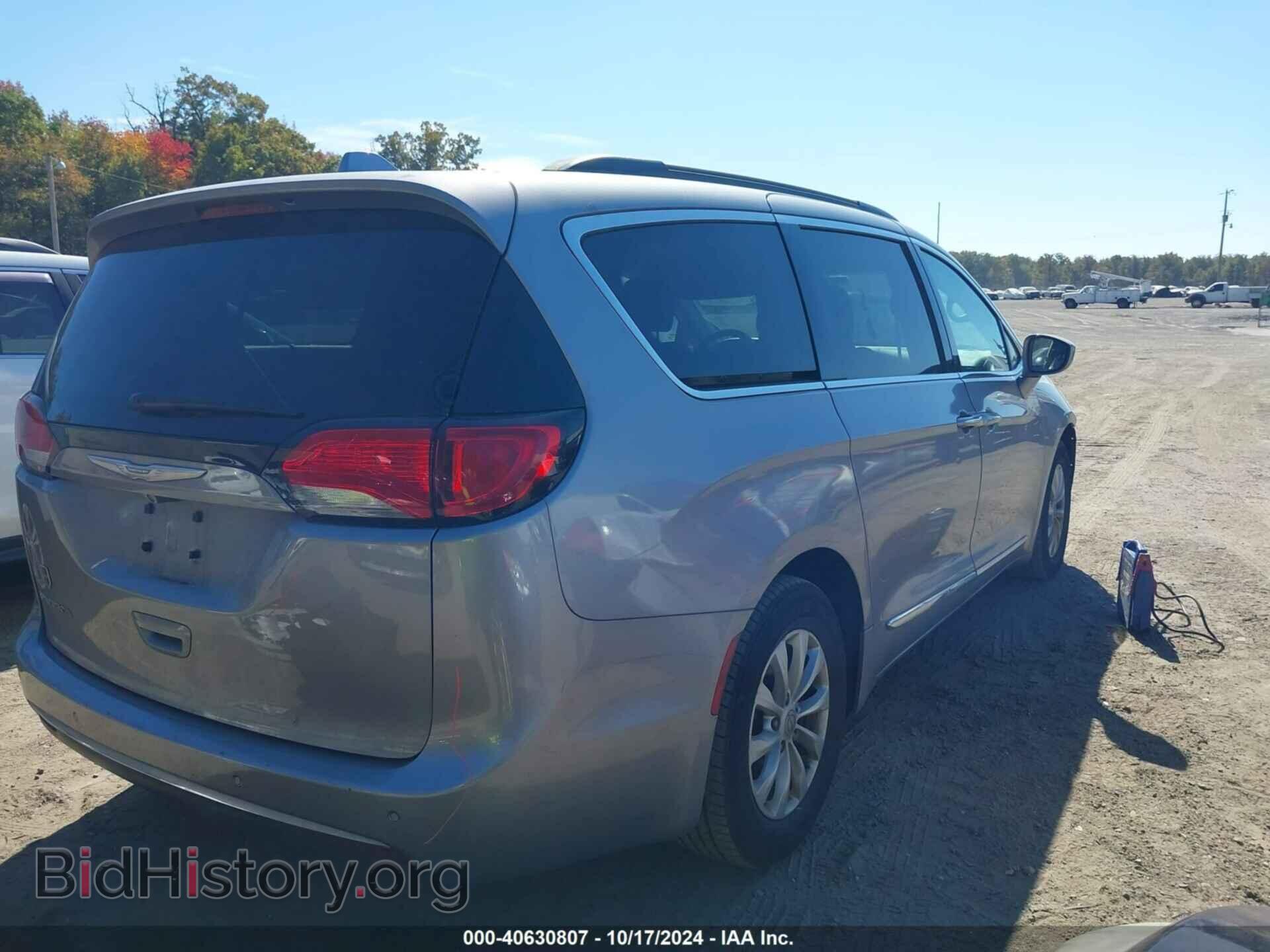 2017 CHRYSLER PACIFICA - VIN: 2C4RC1BG3HR837390 - Фото 4