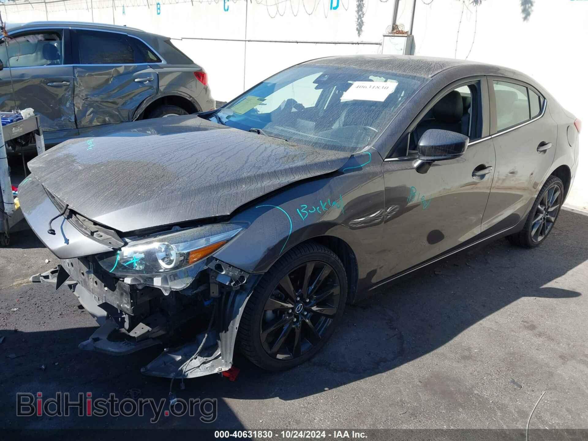 2018 MAZDA MAZDA3 - VIN: 3MZBN1V33JM269835 - Фото 2