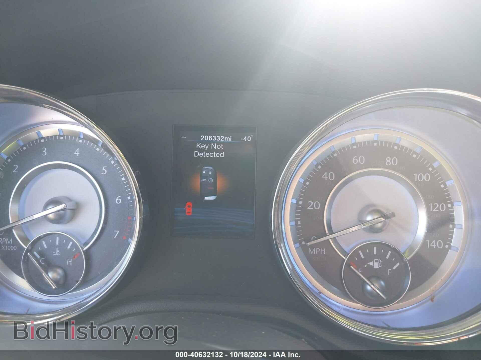 2012 CHRYSLER 300 - VIN: 2C3CCACG2CH216357 - Фото 7