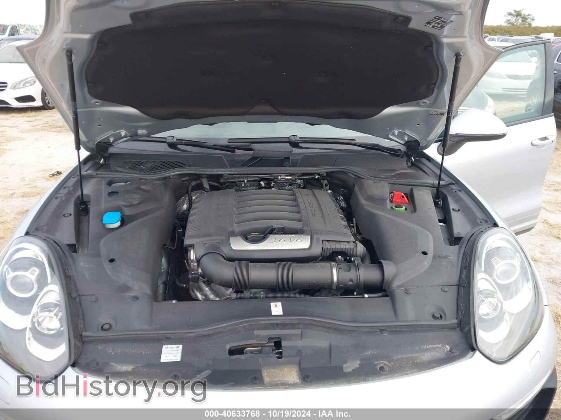 2018 PORSCHE CAYENNE - VIN: WP1AA2A29JKA02122 - Фото 10