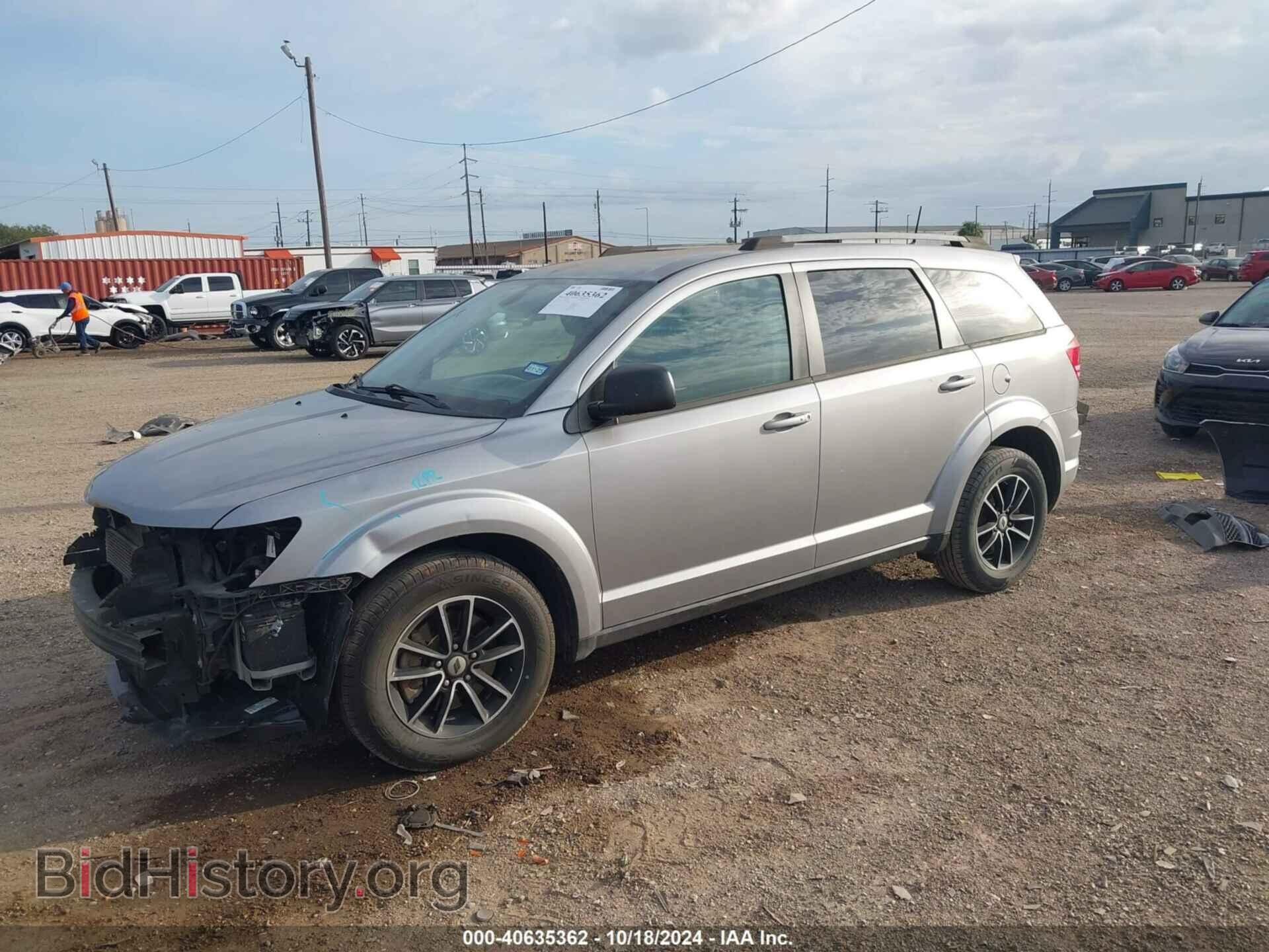 2018 DODGE JOURNEY - VIN: 3C4PDCAB7JT448132 - Фото 2