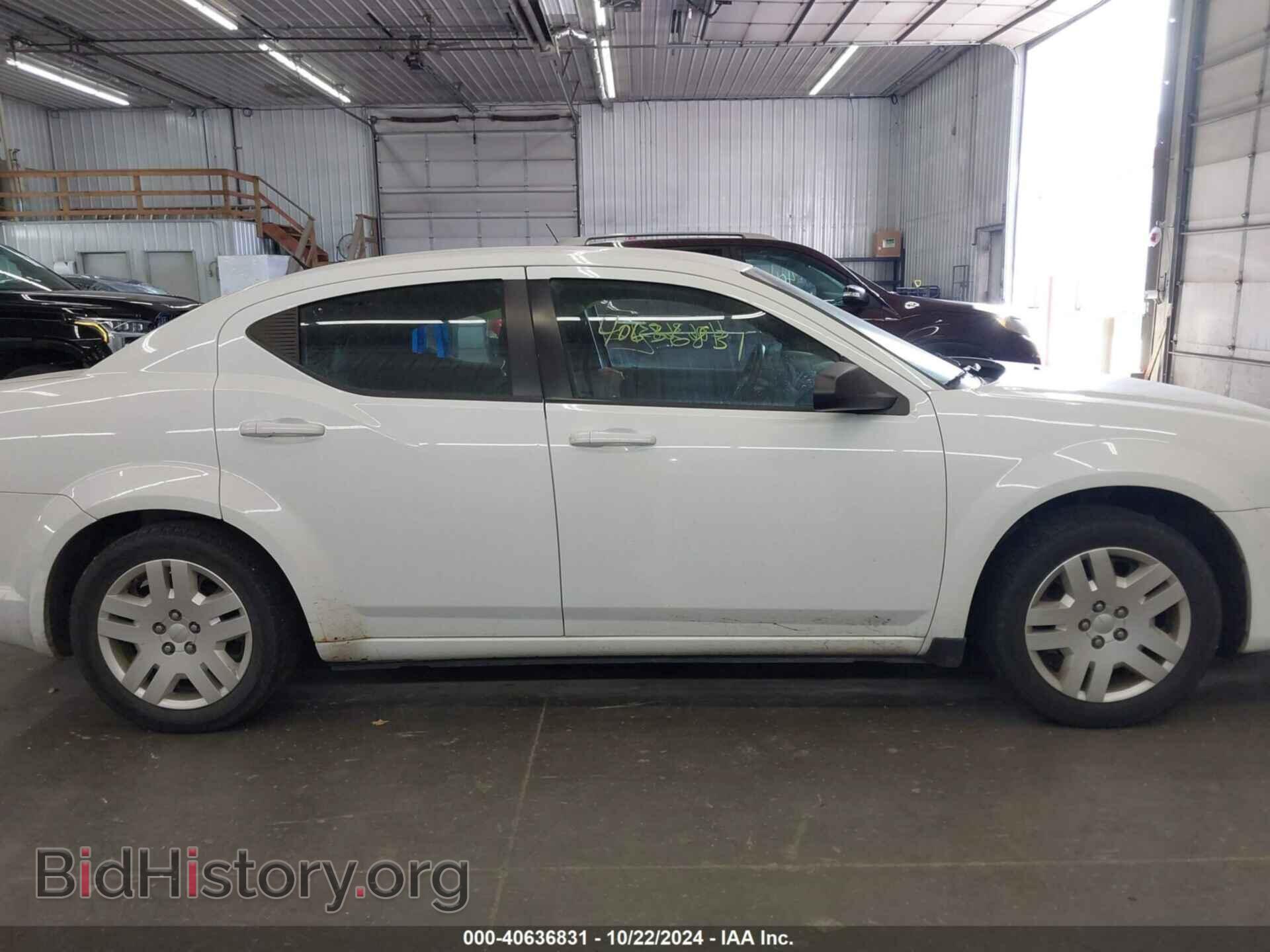 2011 DODGE AVENGER - VIN: 1B3BD4FB2BN563216 - Фото 13