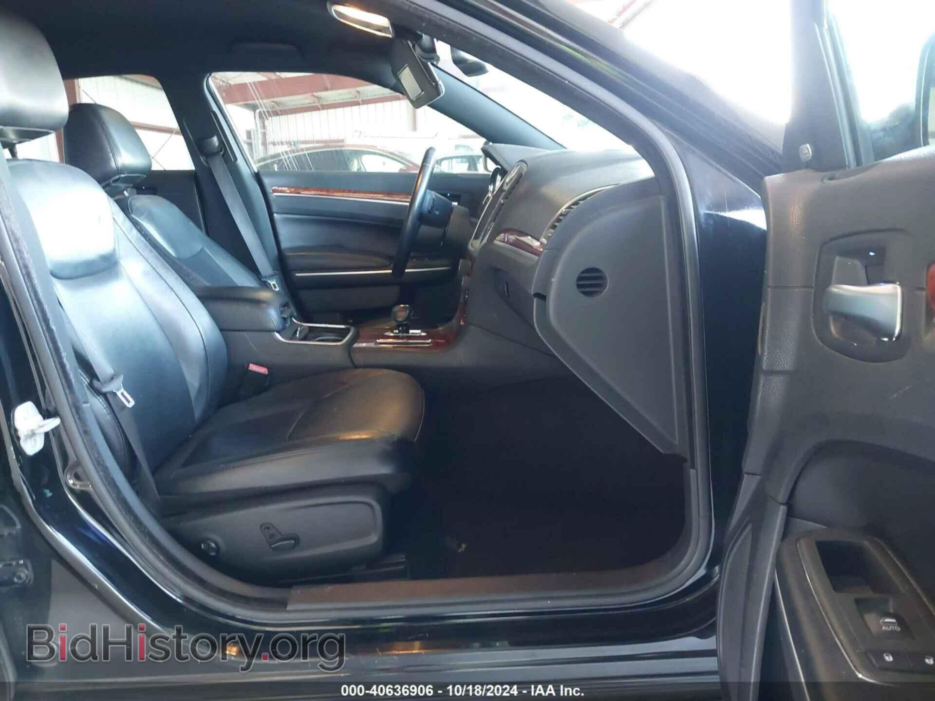 2012 CHRYSLER 300 - VIN: 2C3CCACG8CH289023 - Фото 5