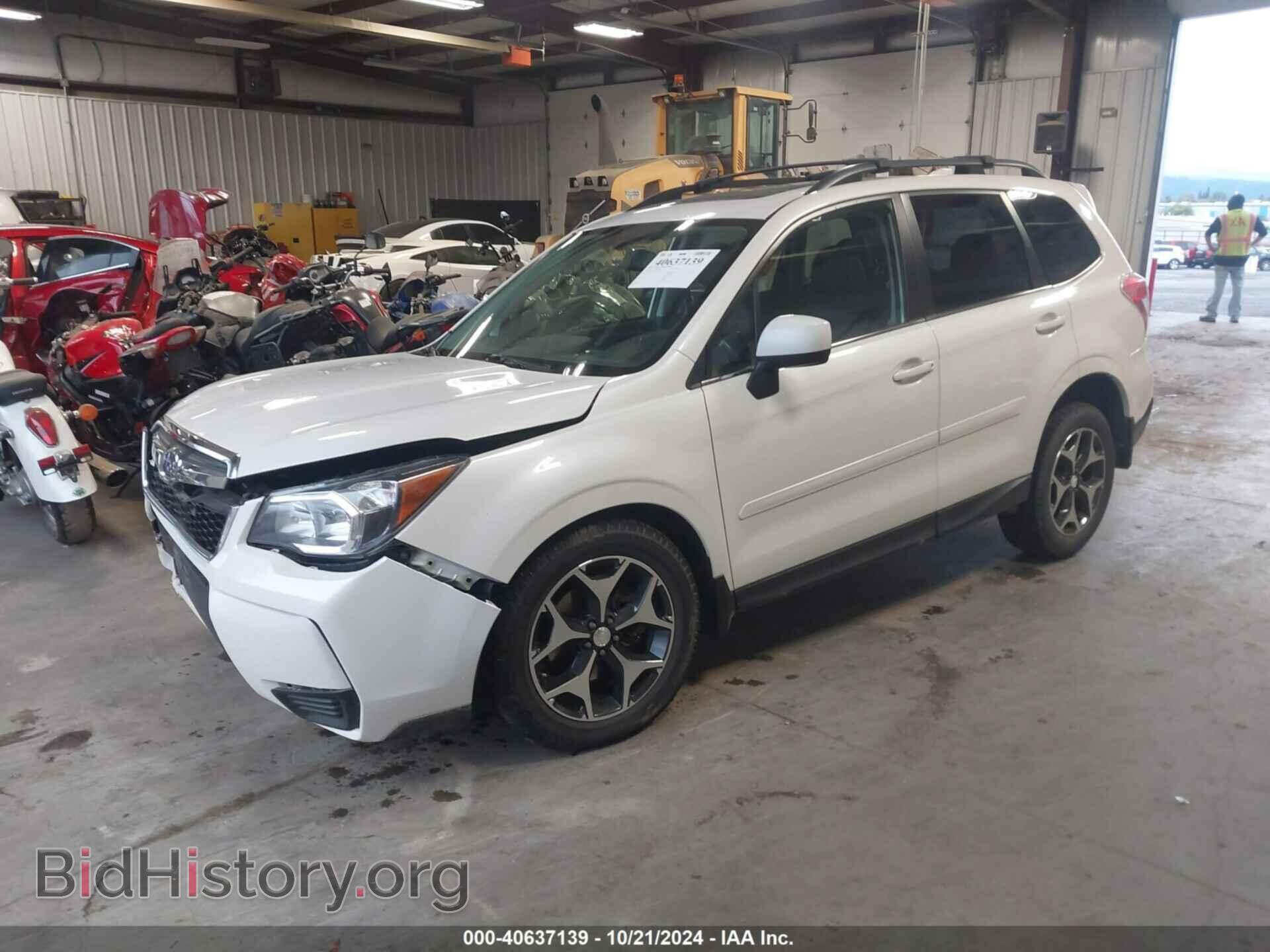 2016 SUBARU FORESTER - VIN: JF2SJGDC2GH477321 - Фото 2