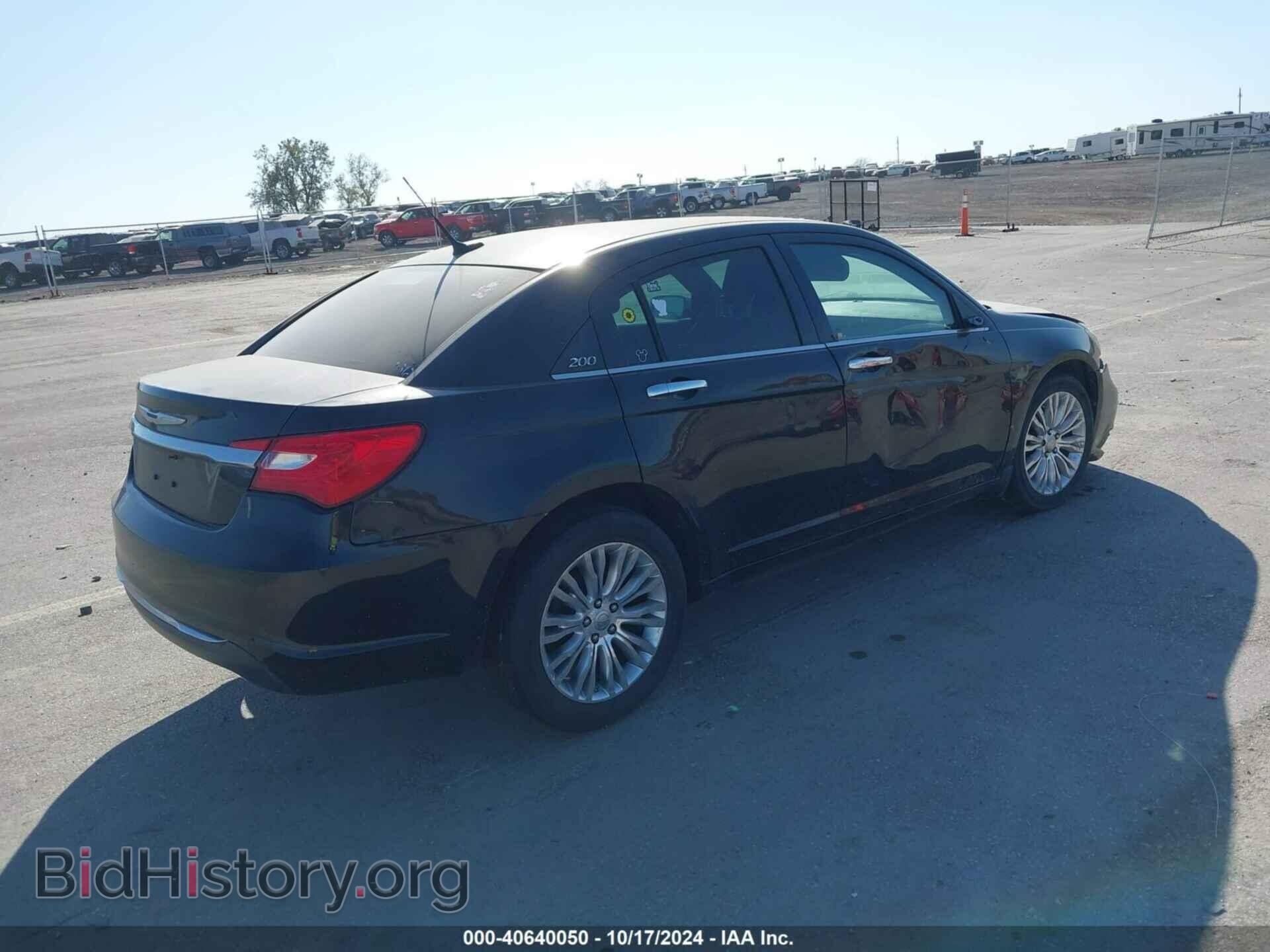2011 CHRYSLER 200 - VIN: 1C3BC2FG7BN518018 - Фото 4